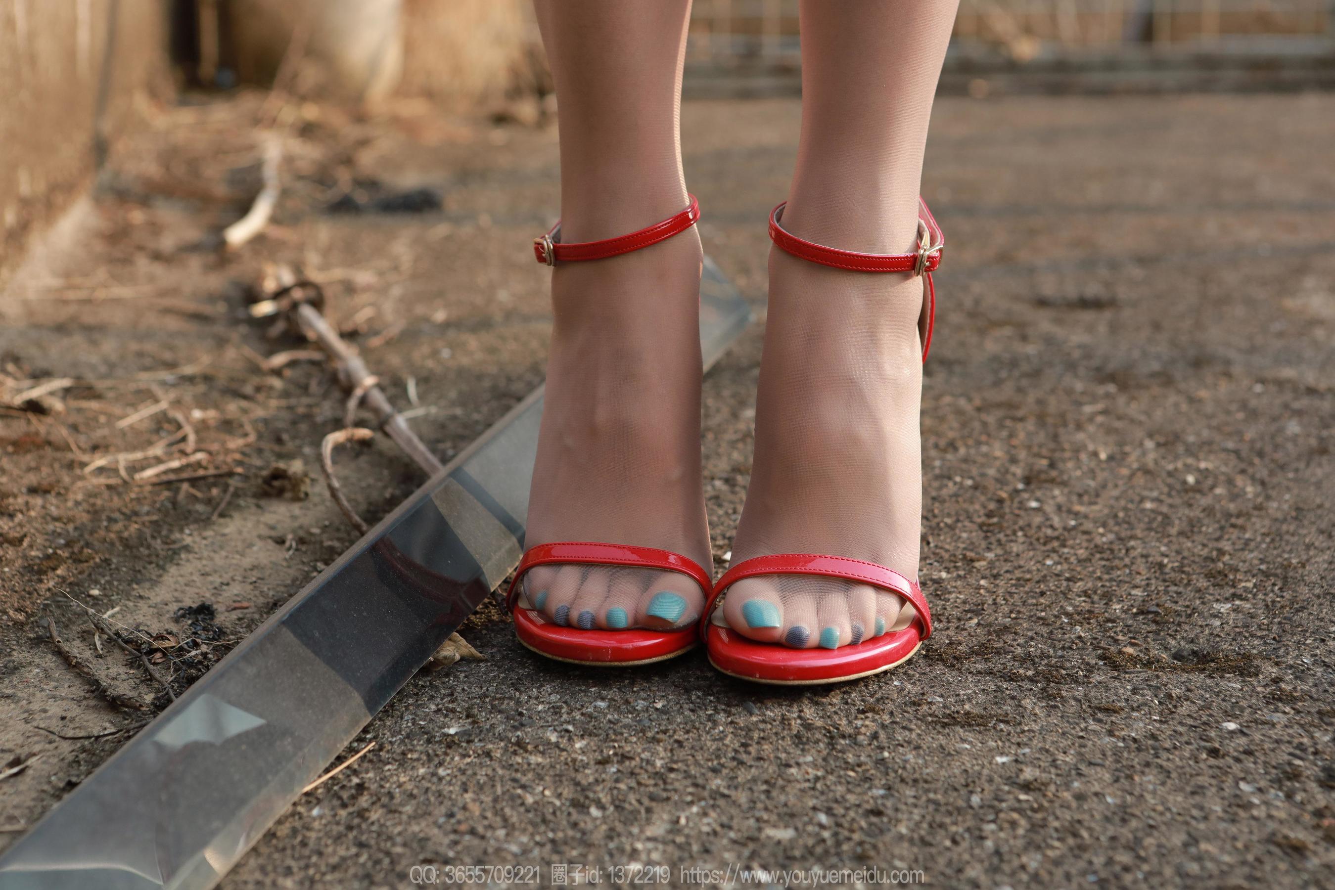 IESS异思趣向 - 模特： 婉萍 《西红柿（上）》/(85P)