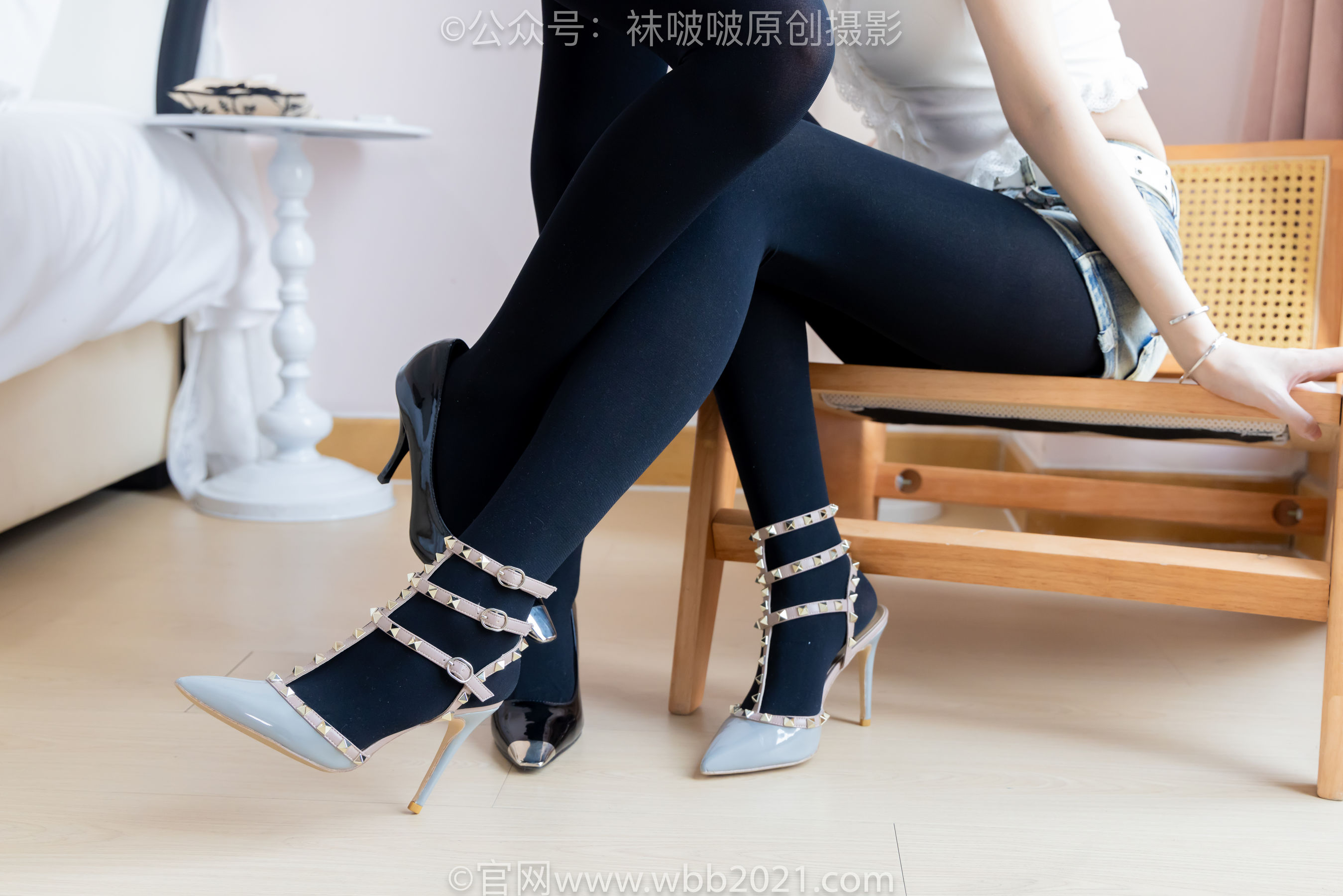 BoBoSocks袜啵啵 No.498 小甜豆&甜甜圈 - 两双高跟鞋、两双板鞋、厚黑丝、厚橘丝、厚紫丝/(244P)