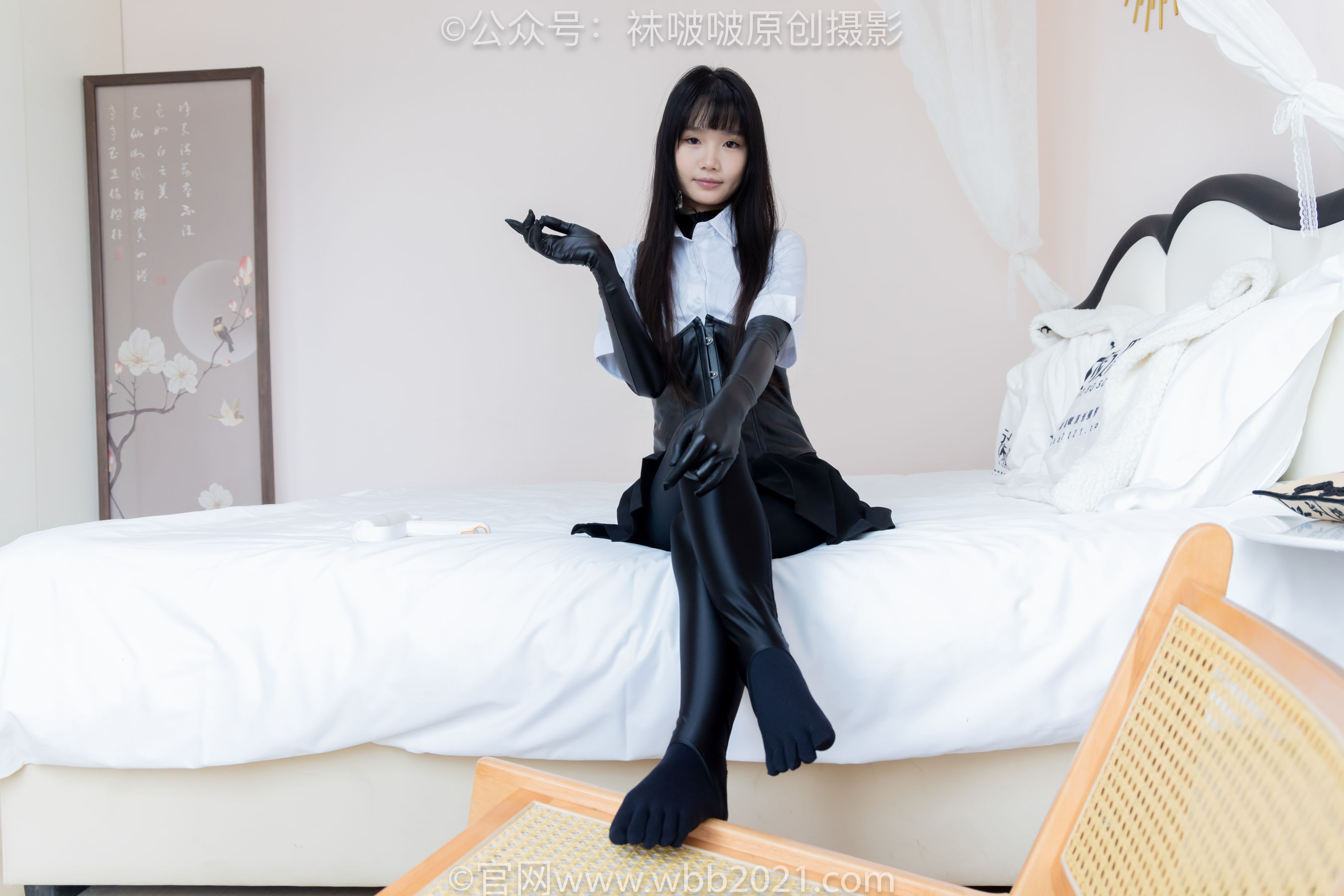 BoBoSocks袜啵啵 No.499 甜甜圈 - 高跟长靴、踩脚裤、厚黑丝五指袜、黑皮手套、裤里丝/(144P)