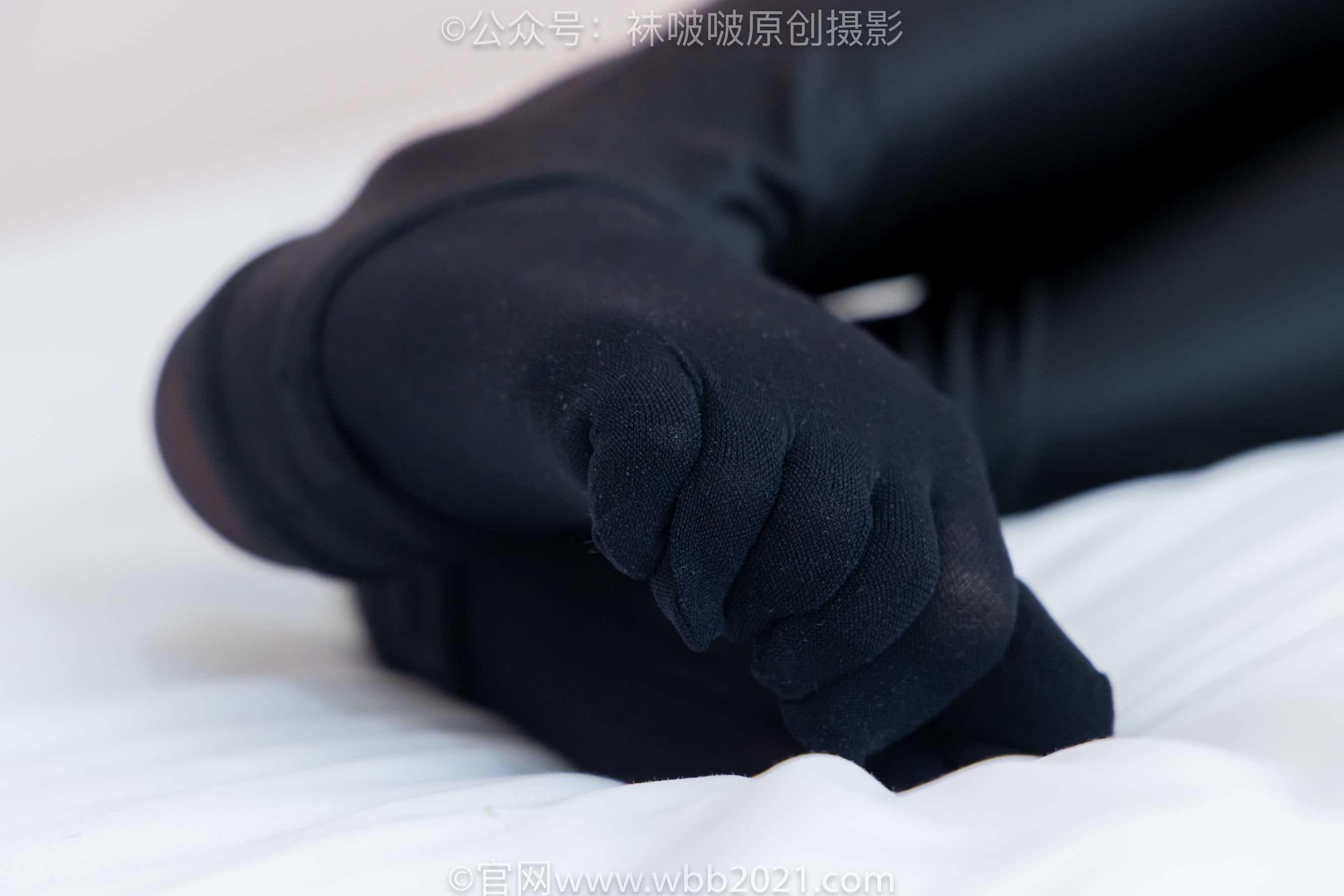 BoBoSocks袜啵啵 No.499 甜甜圈 - 高跟长靴、踩脚裤、厚黑丝五指袜、黑皮手套、裤里丝/(144P)