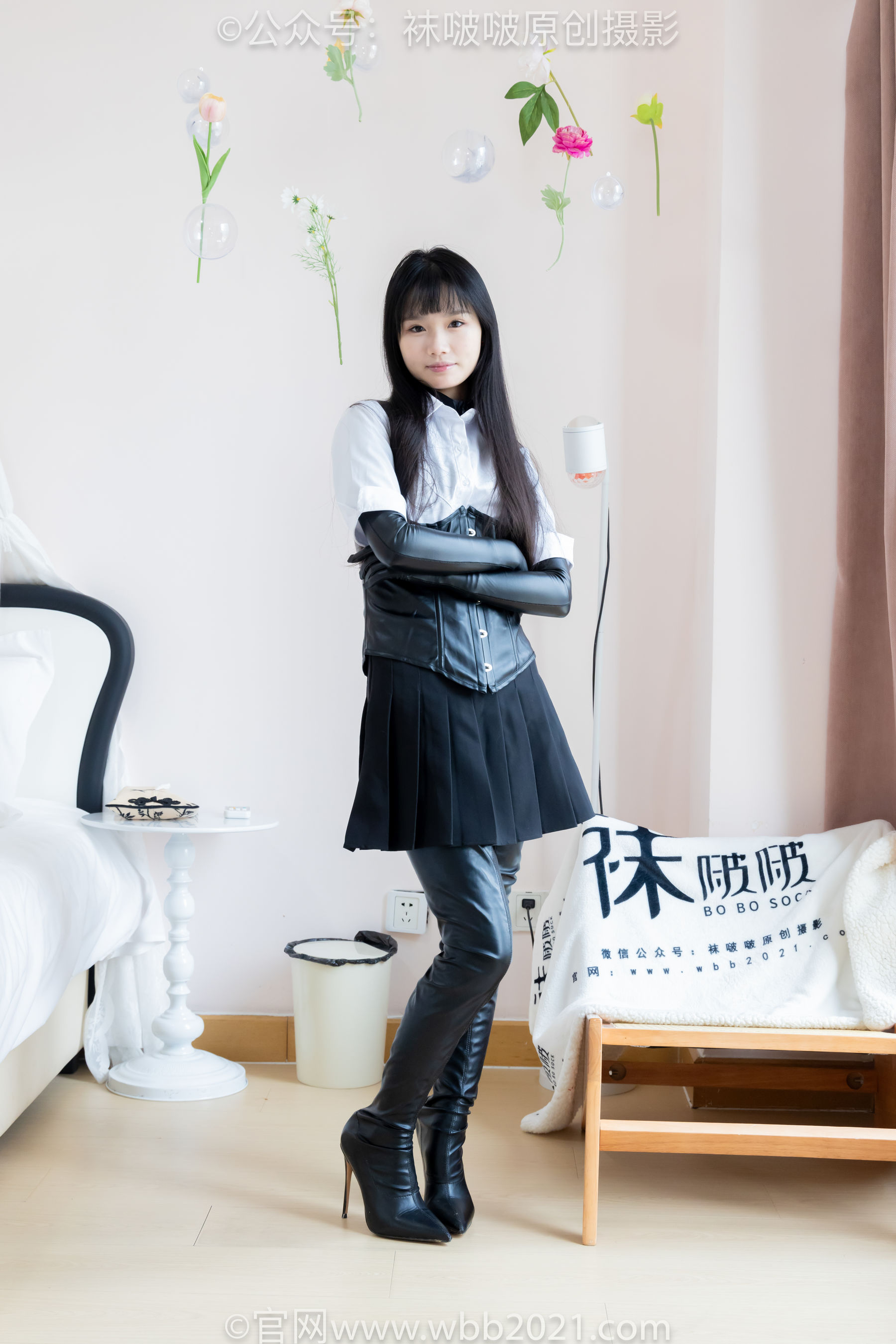 BoBoSocks袜啵啵 No.499 甜甜圈 - 高跟长靴、踩脚裤、厚黑丝五指袜、黑皮手套、裤里丝/(144P)