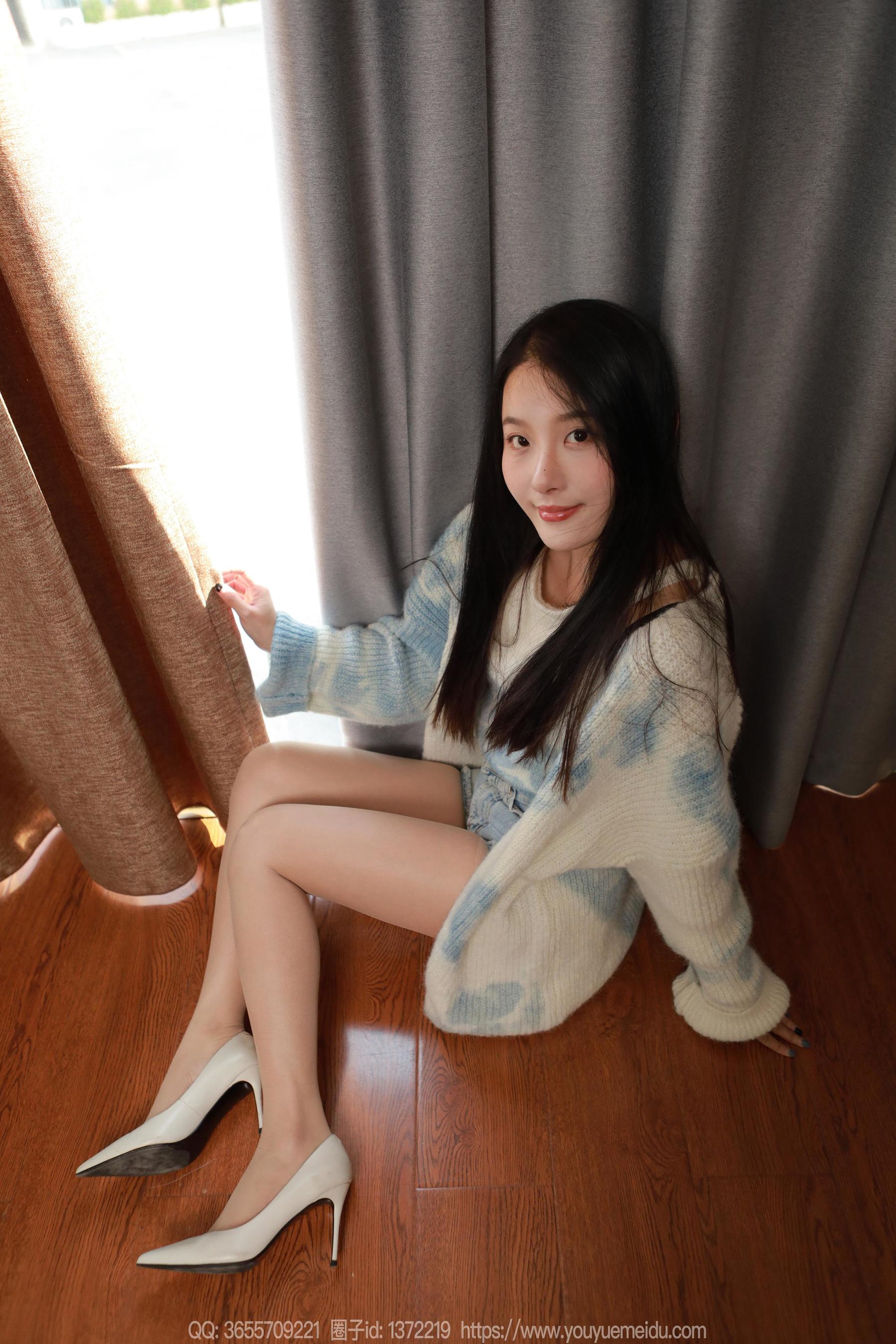 IESS异思趣向 - 模特： 婉萍 《蓝白毛衣（上）》/(90P)