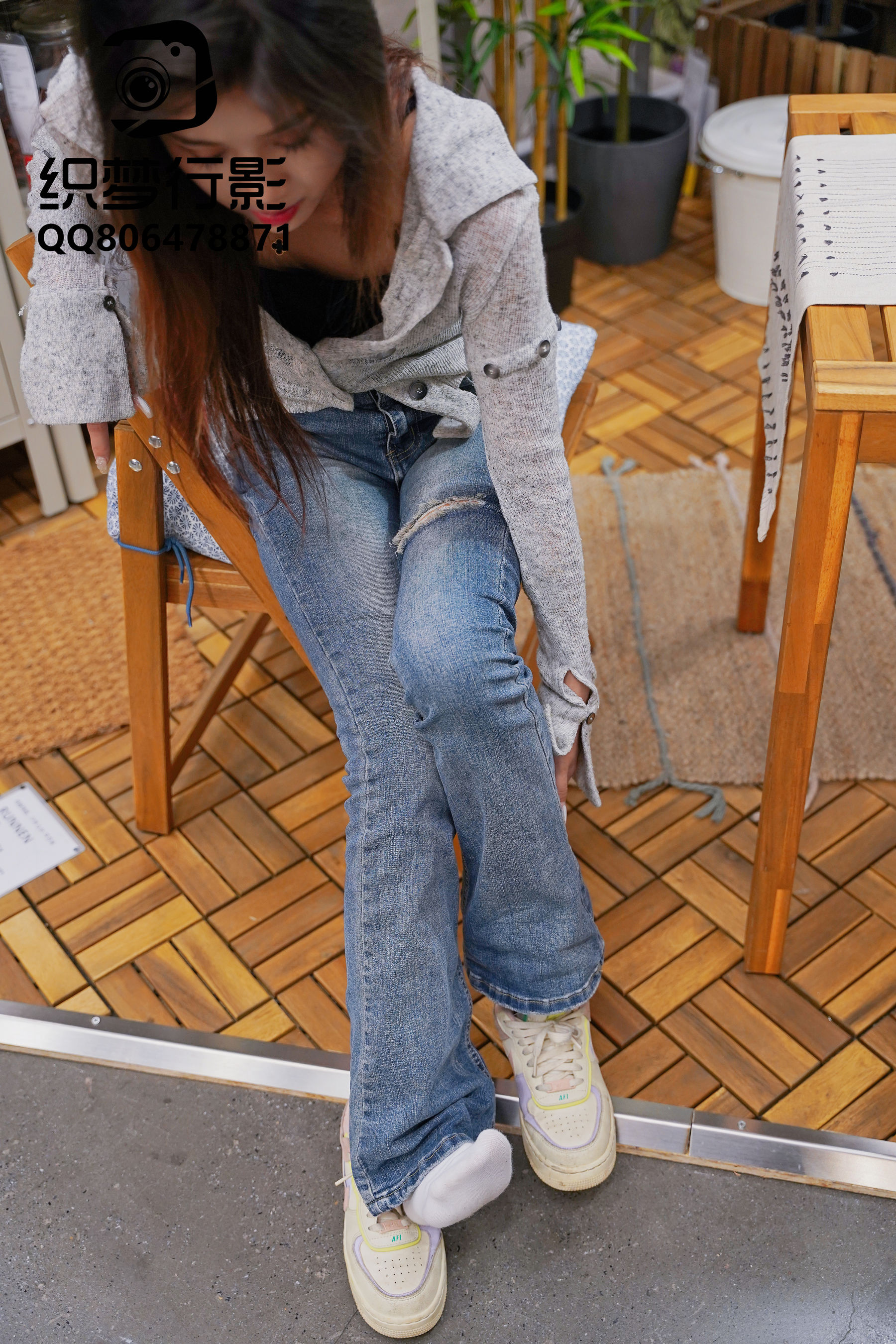 [织梦映像] 人潮拥挤-眼里温馨已通电/(325P)