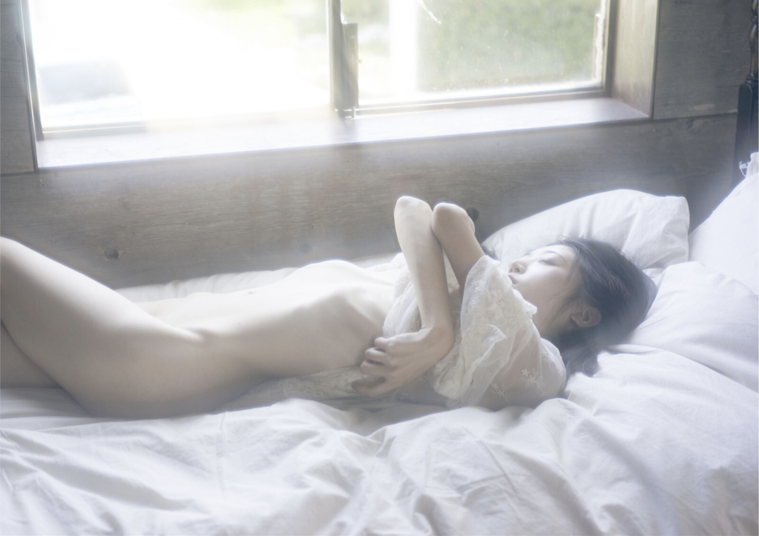 七菜乃 - Brilliant Light/(58P)