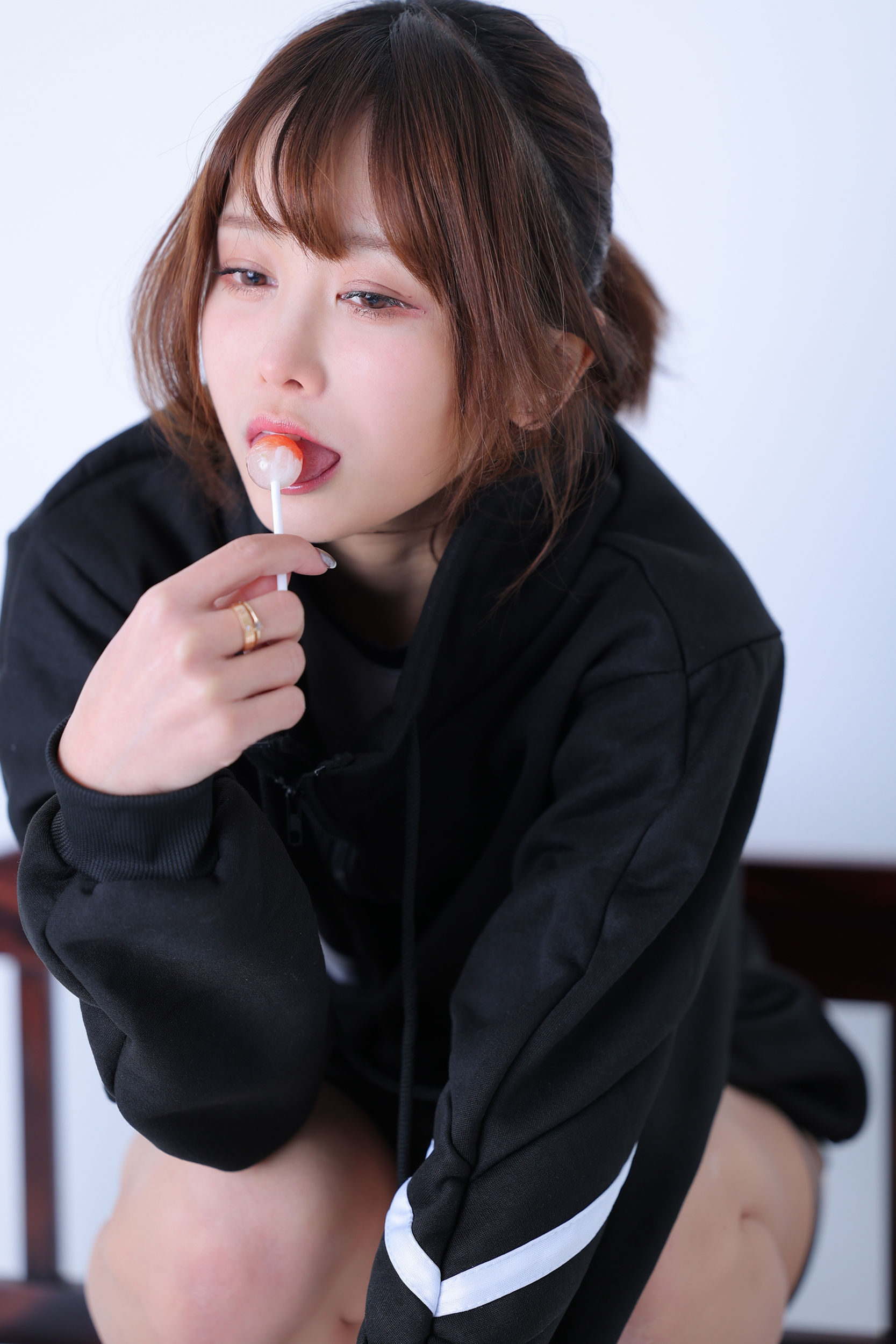 いくみ – (193iKkyu3) [Fantia] 2021年01月 もうちょっとごろごろニット/(11P)