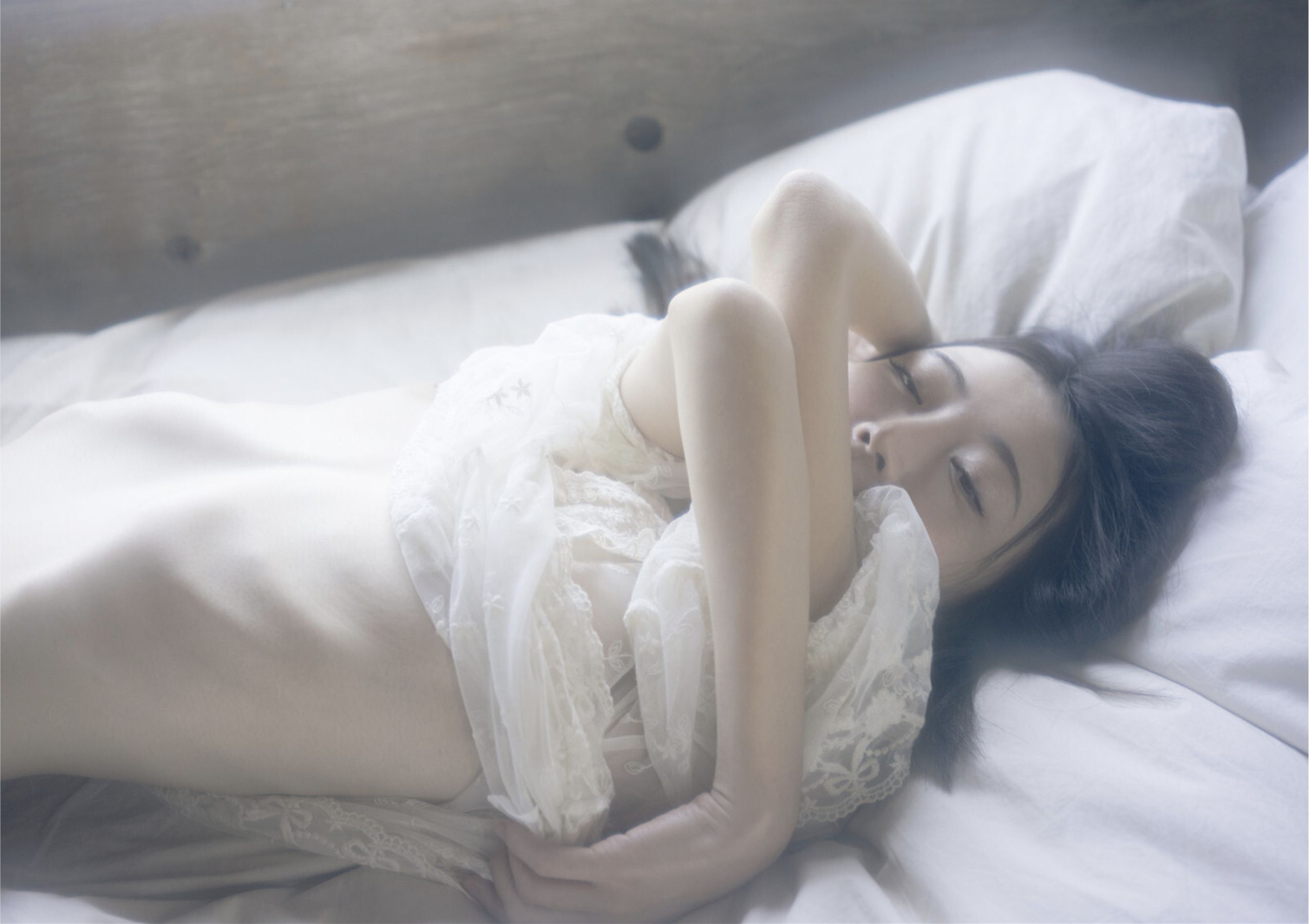 七菜乃 - Brilliant Light/(58P)