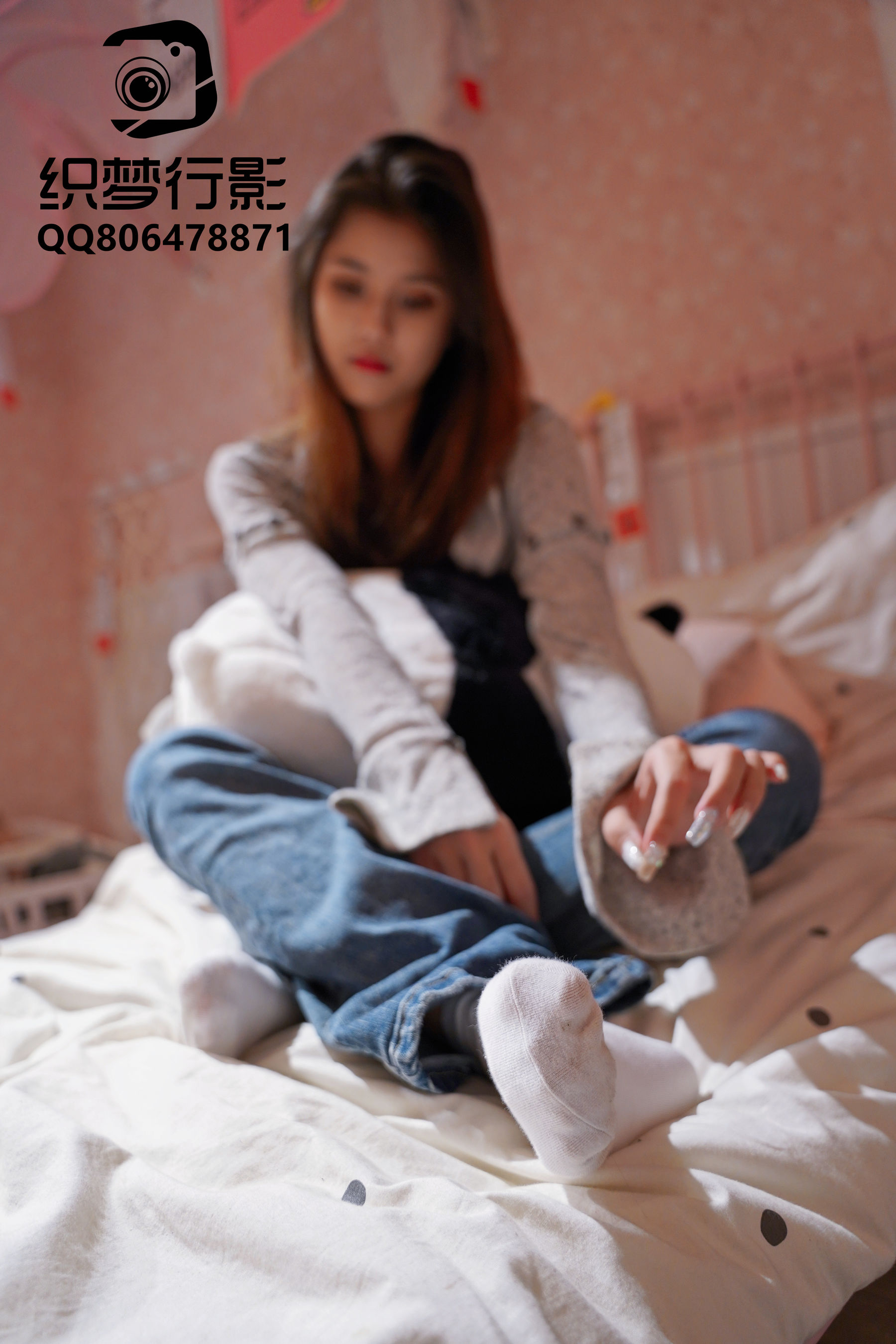 [织梦映像] 人潮拥挤-眼里温馨已通电/(325P)