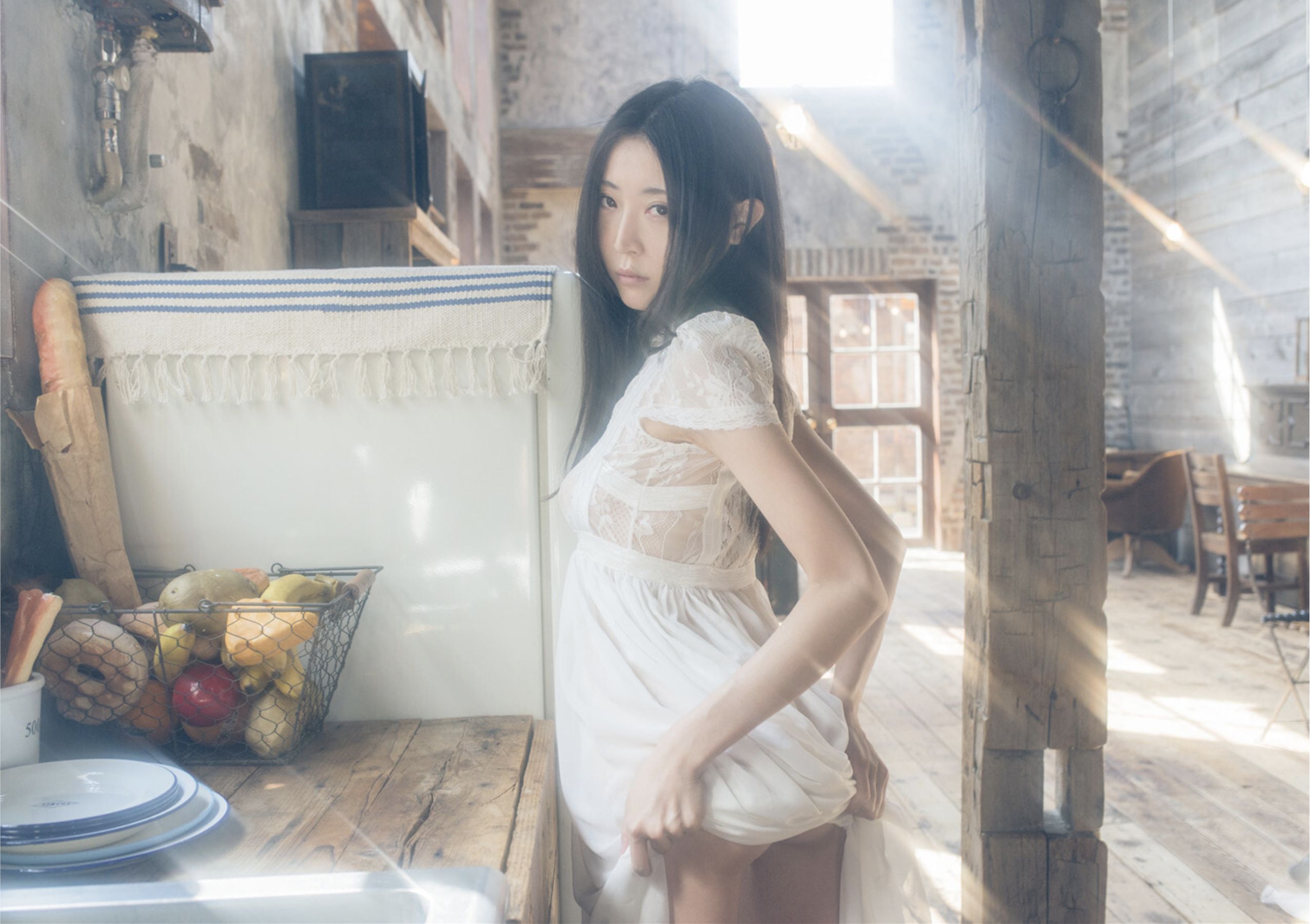 七菜乃 - Brilliant Light/(58P)