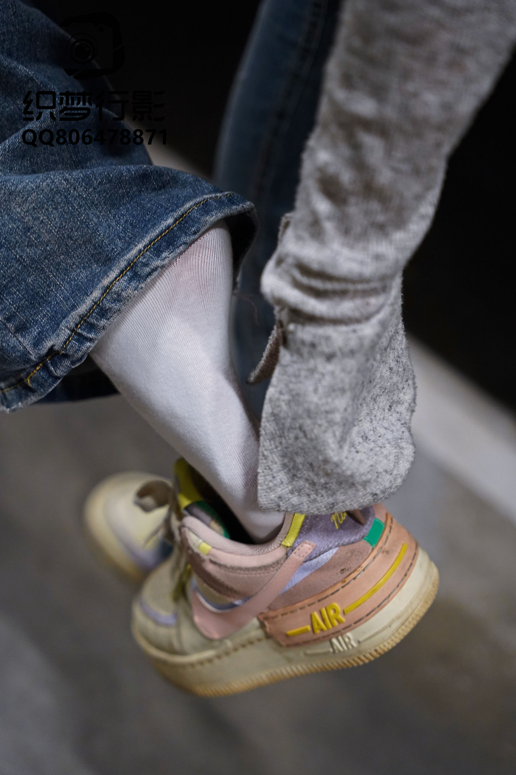 [织梦映像] 人潮拥挤-眼里温馨已通电/(325P)