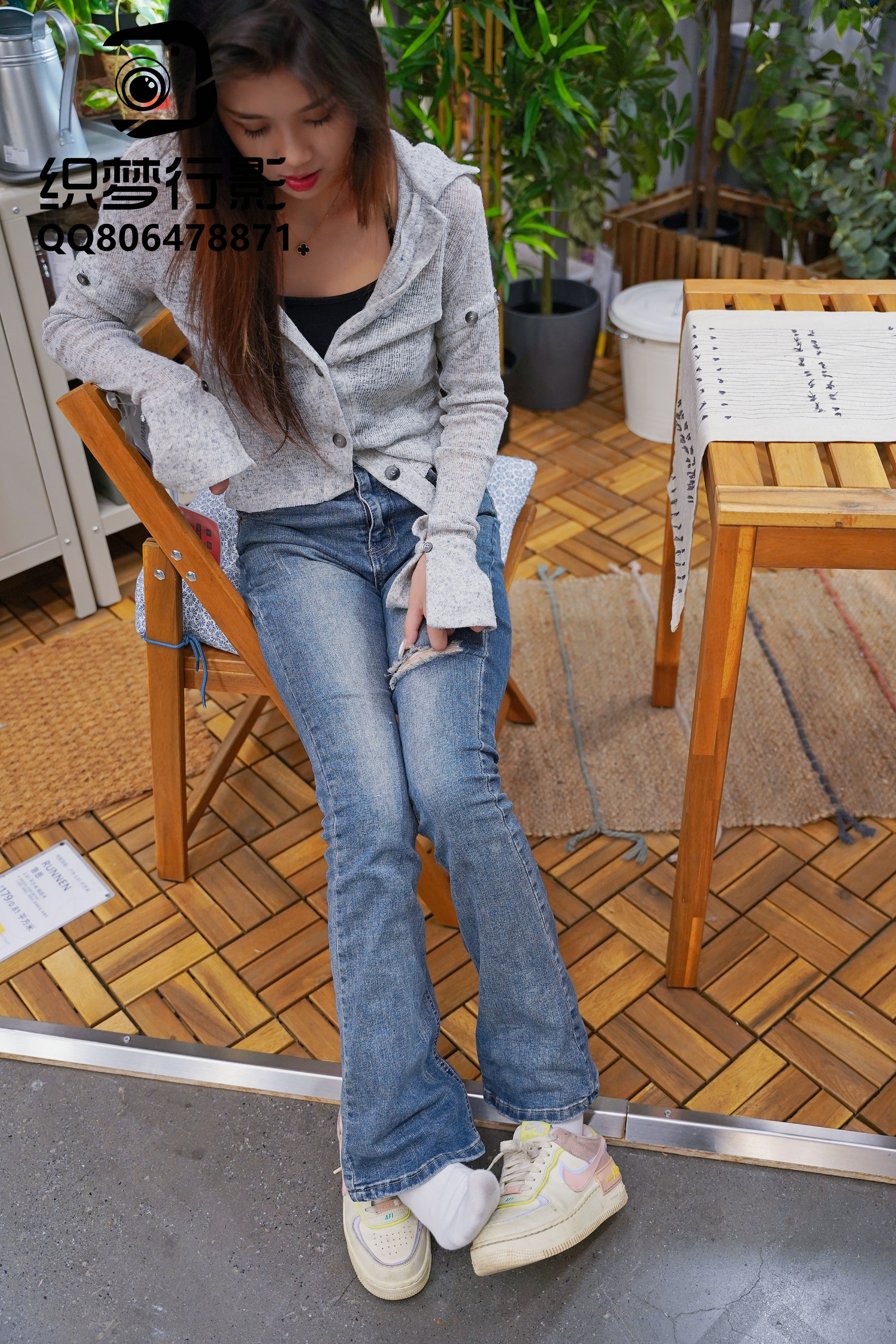 [织梦映像] 人潮拥挤-眼里温馨已通电/(325P)