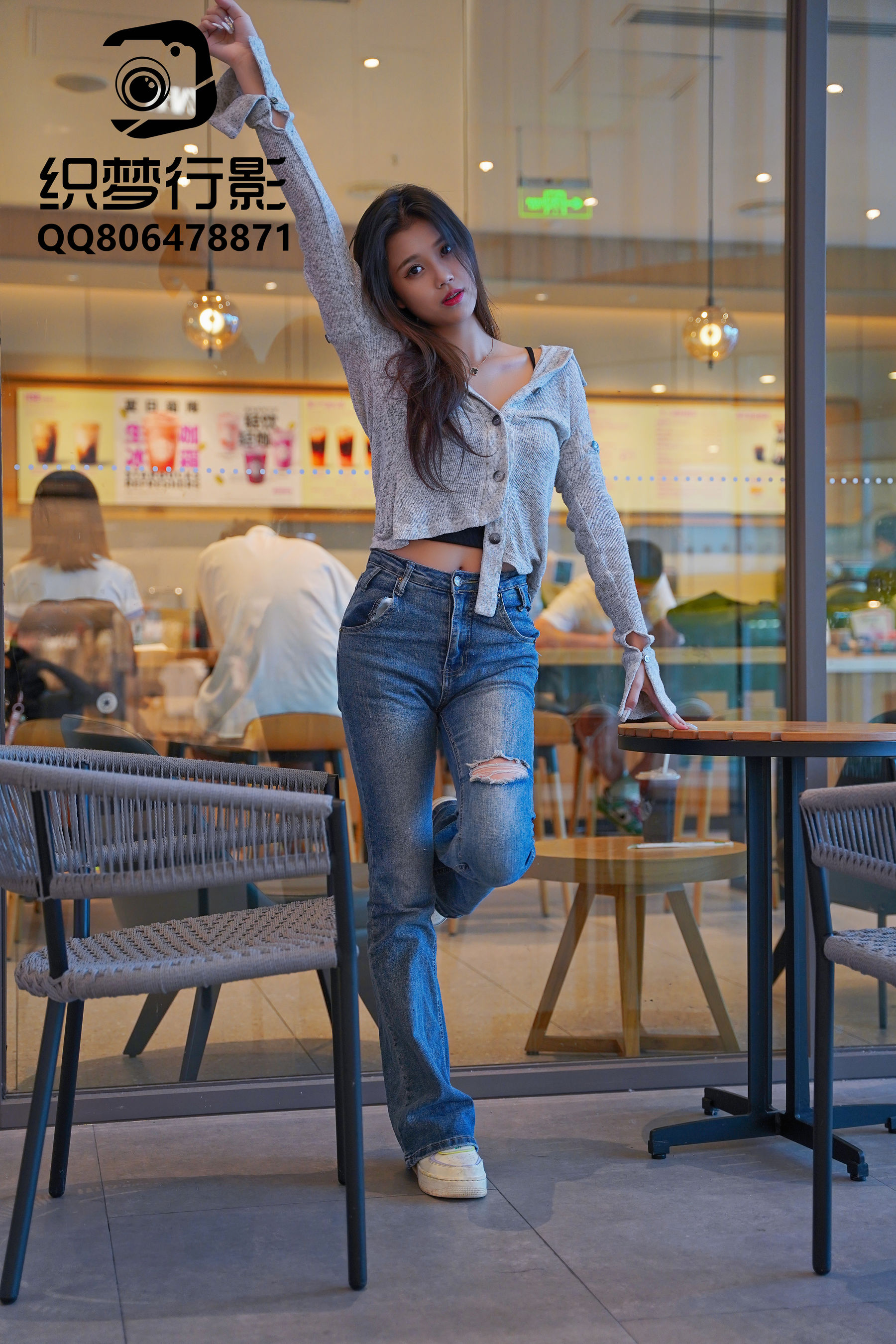 [织梦映像] 人潮拥挤-眼里温馨已通电/(325P)