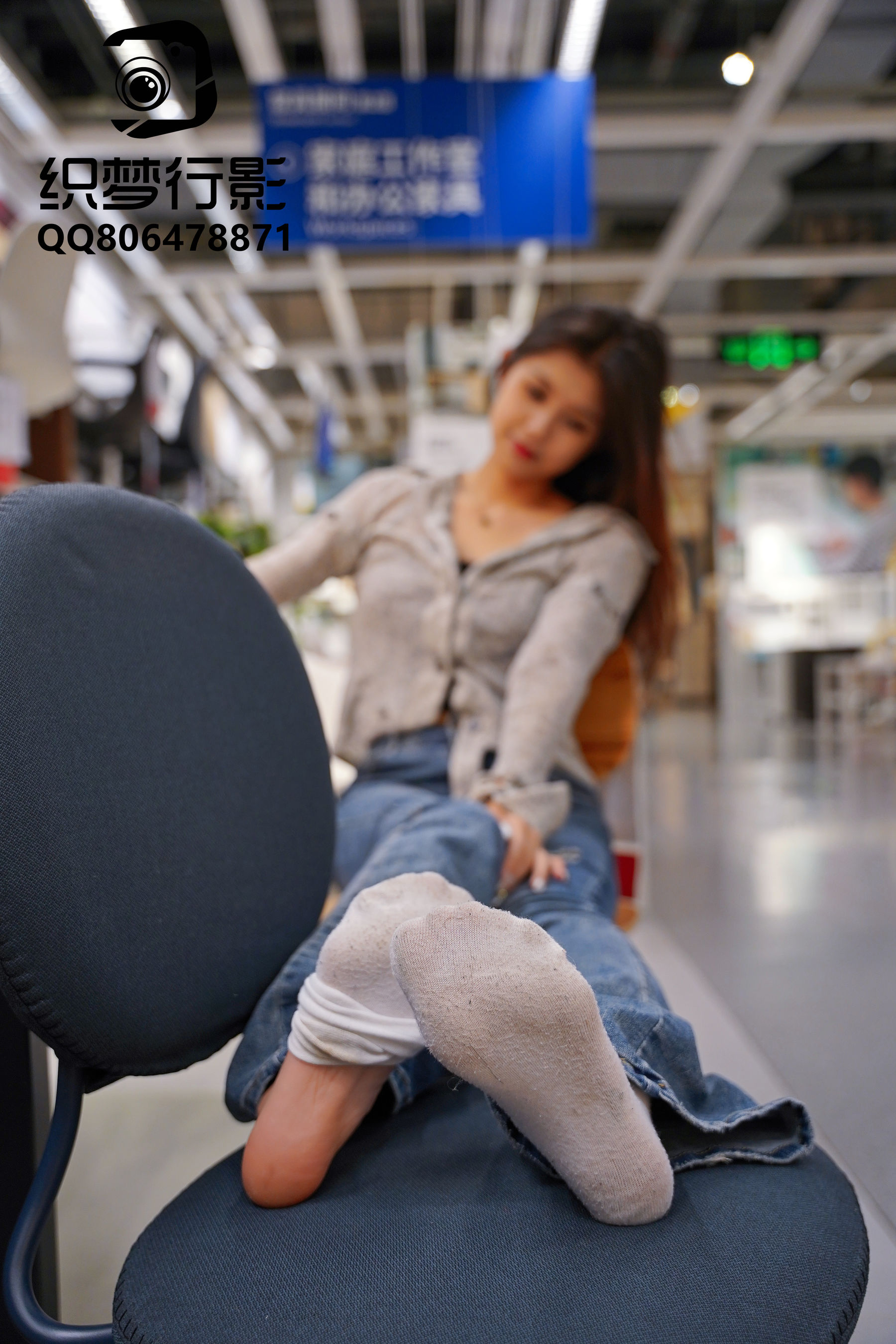 [织梦映像] 人潮拥挤-眼里温馨已通电/(325P)