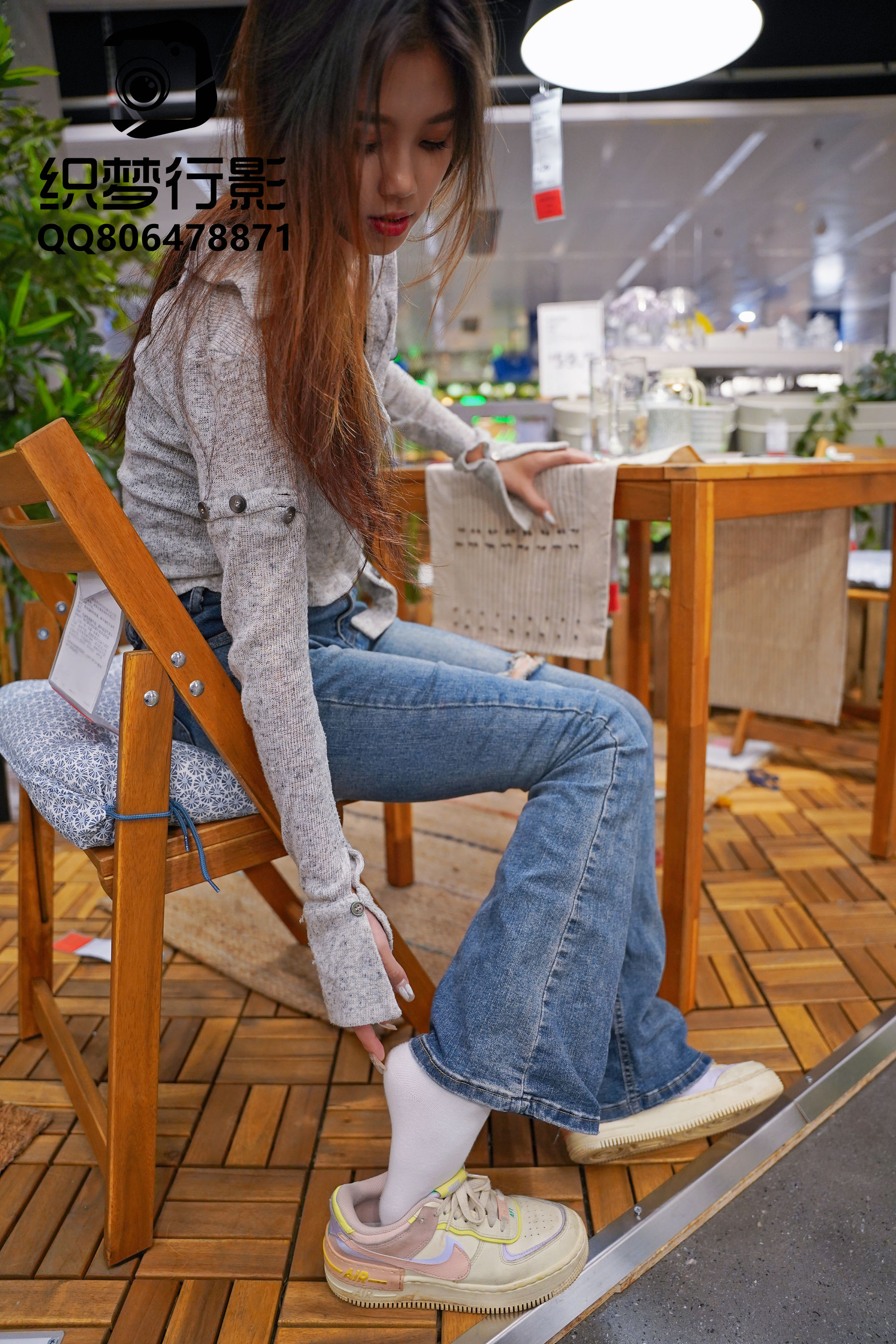 [织梦映像] 人潮拥挤-眼里温馨已通电/(325P)