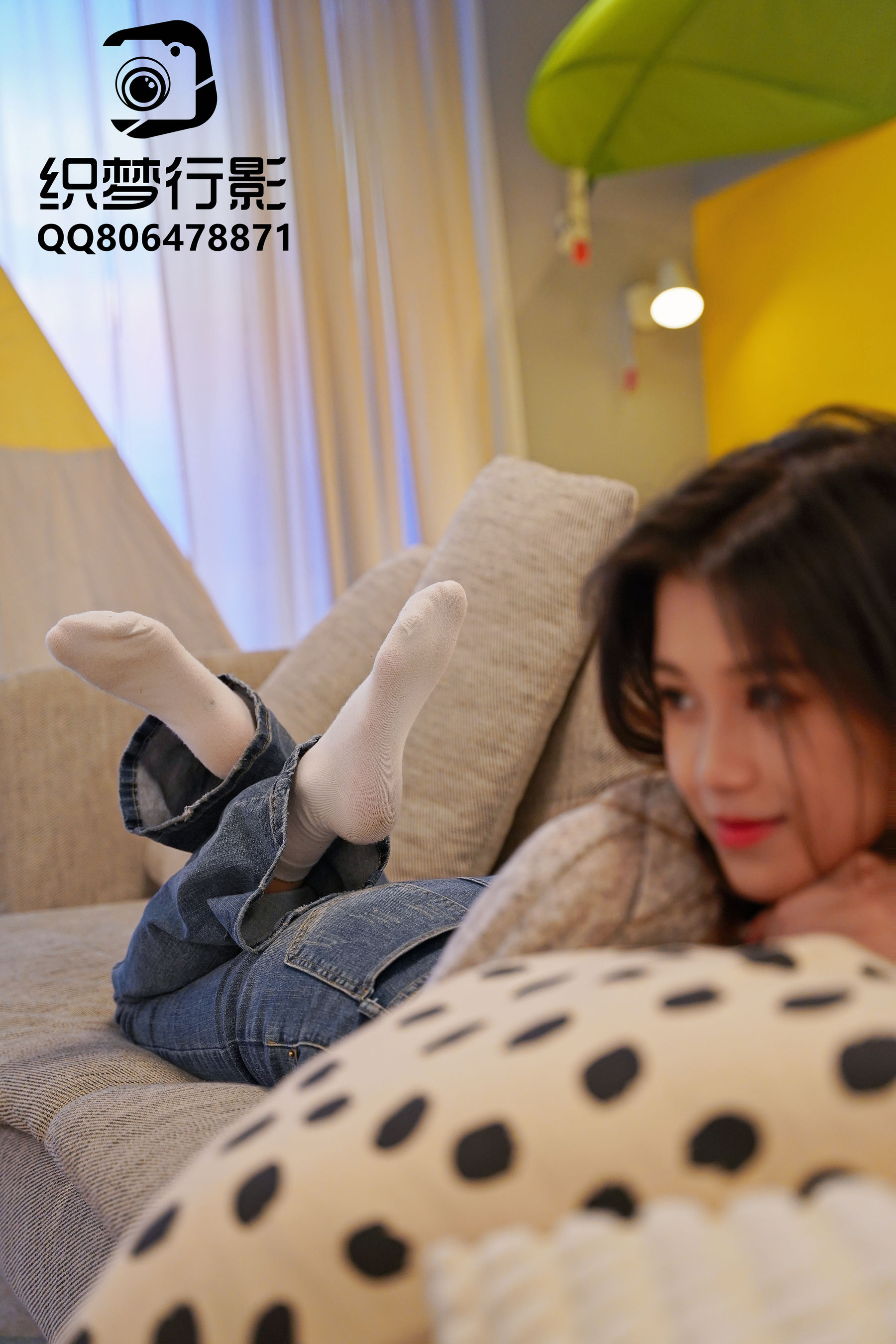 [织梦映像] 人潮拥挤-眼里温馨已通电/(325P)