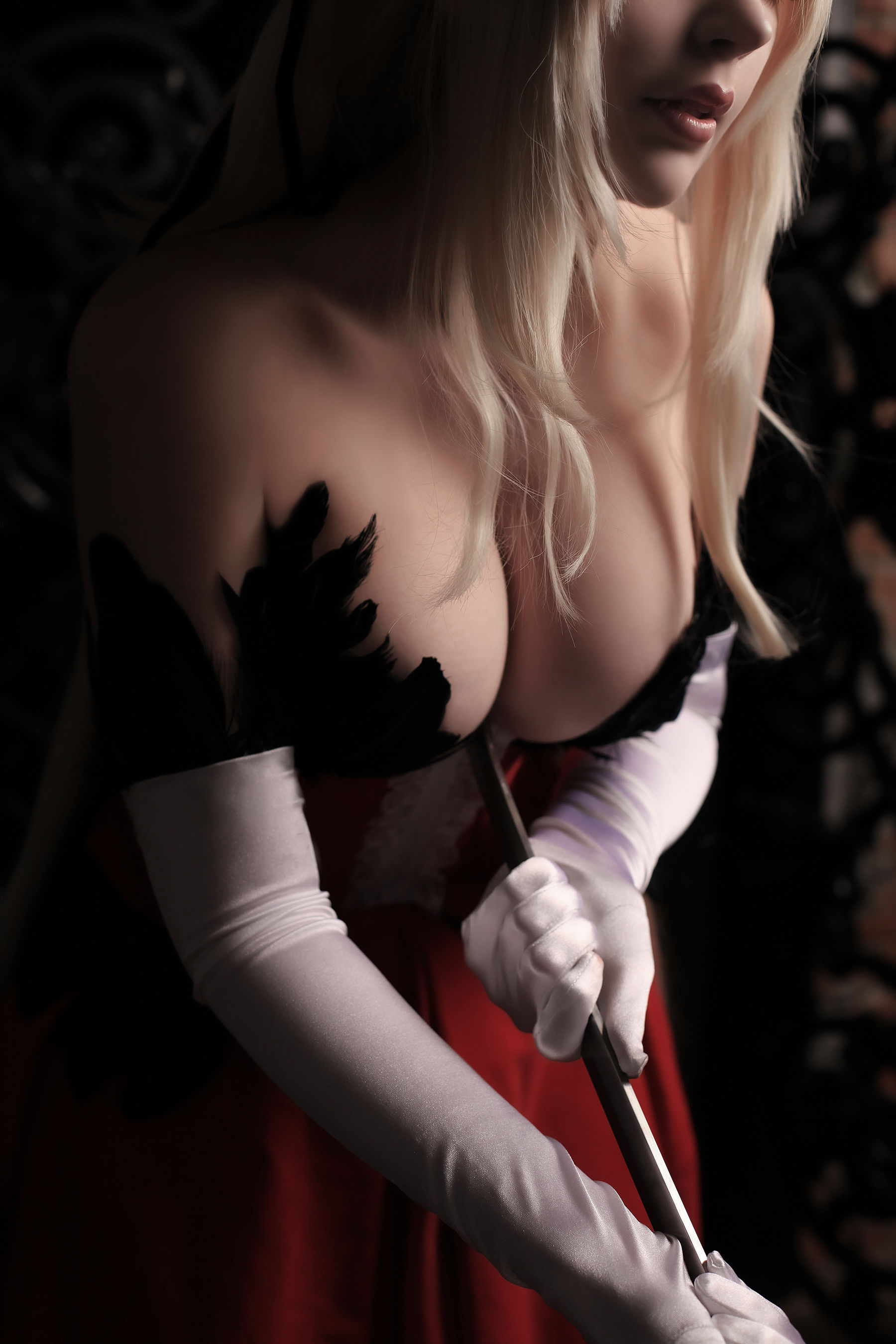 [COS福利] 国外美女SayaTheFox - 忍野忍/(10P)