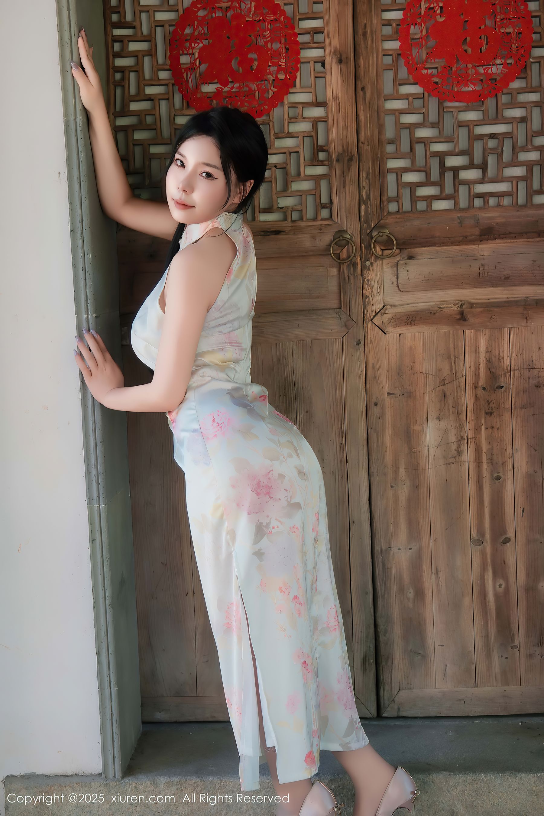 [秀人XiuRen] 2025.02.17 No.9893 麦田/(70P)