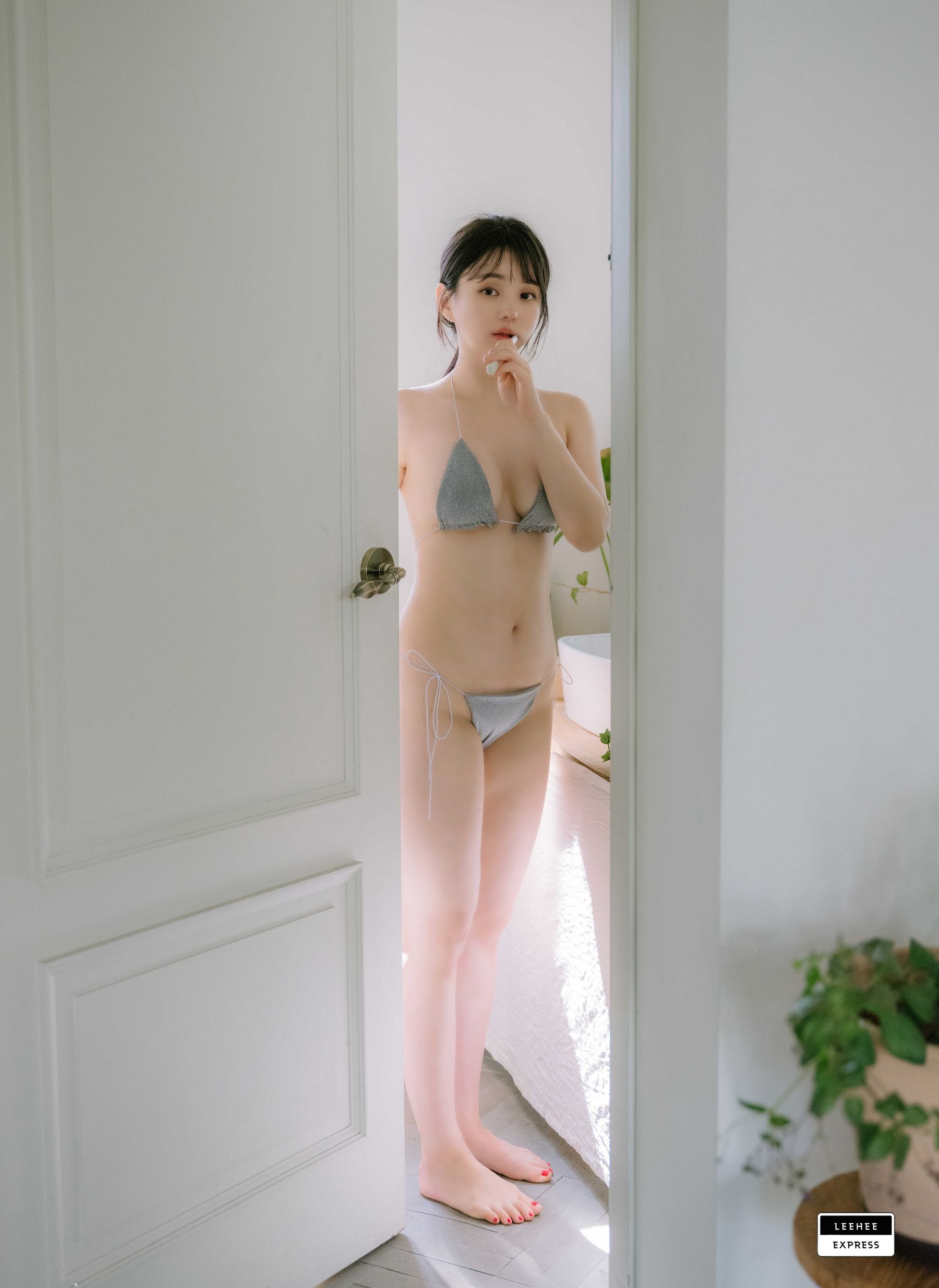 [LEEHEE EXPRESS] LEND-037 - Yuri/(65P)