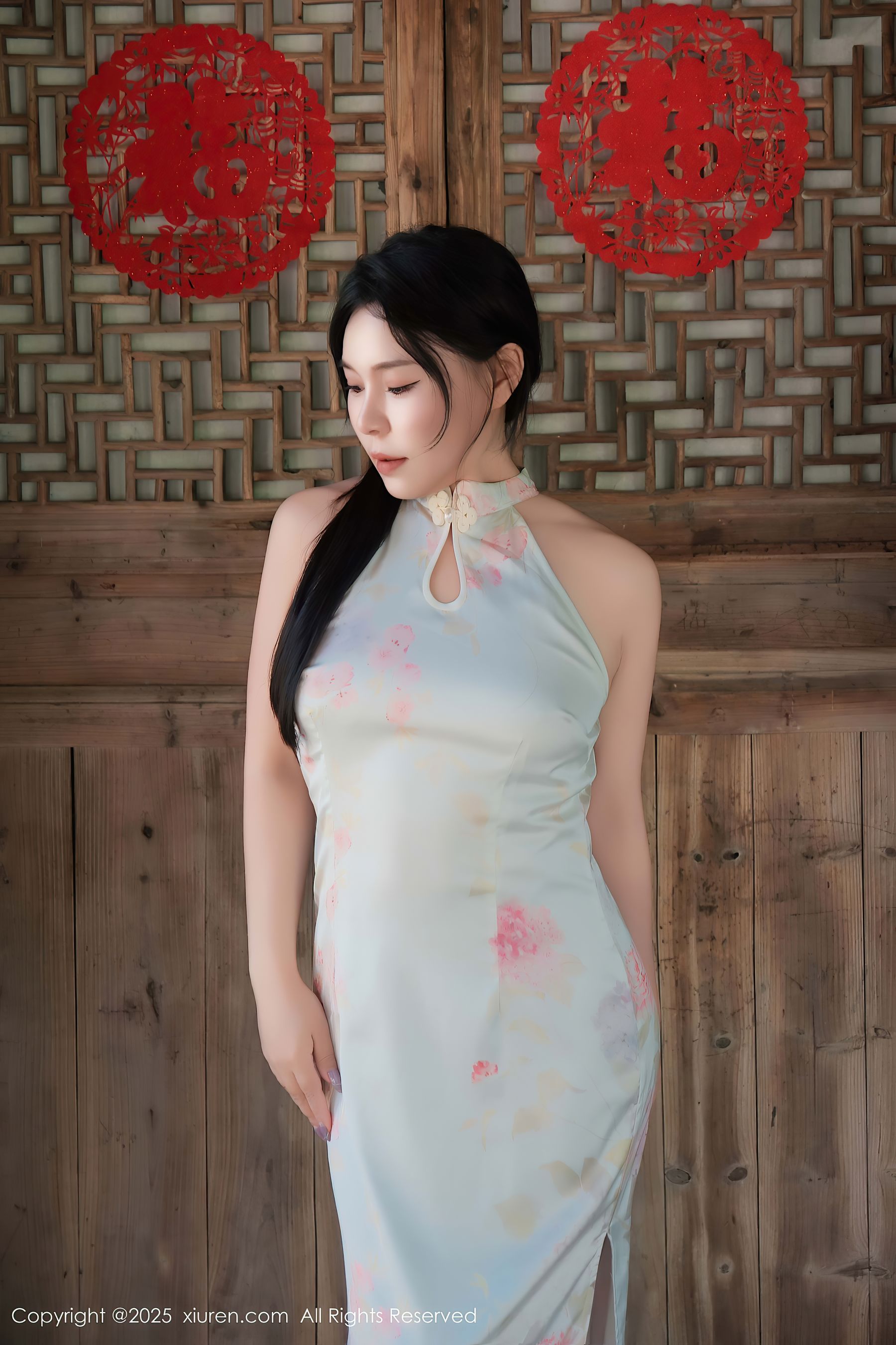 [秀人XiuRen] 2025.02.17 No.9893 麦田/(70P)