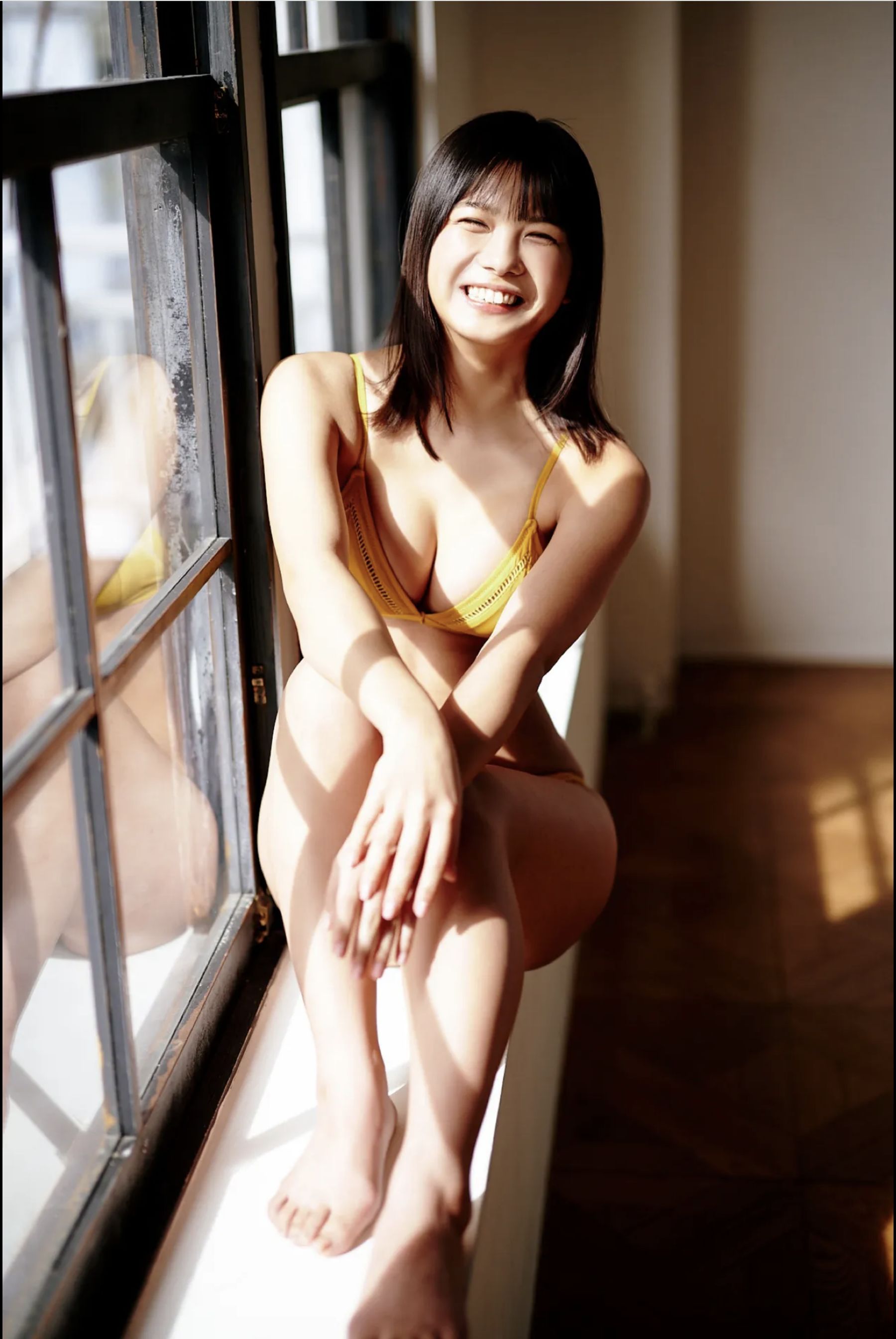 朝日ななみ - 22歳の純真ビキニ/(64P)