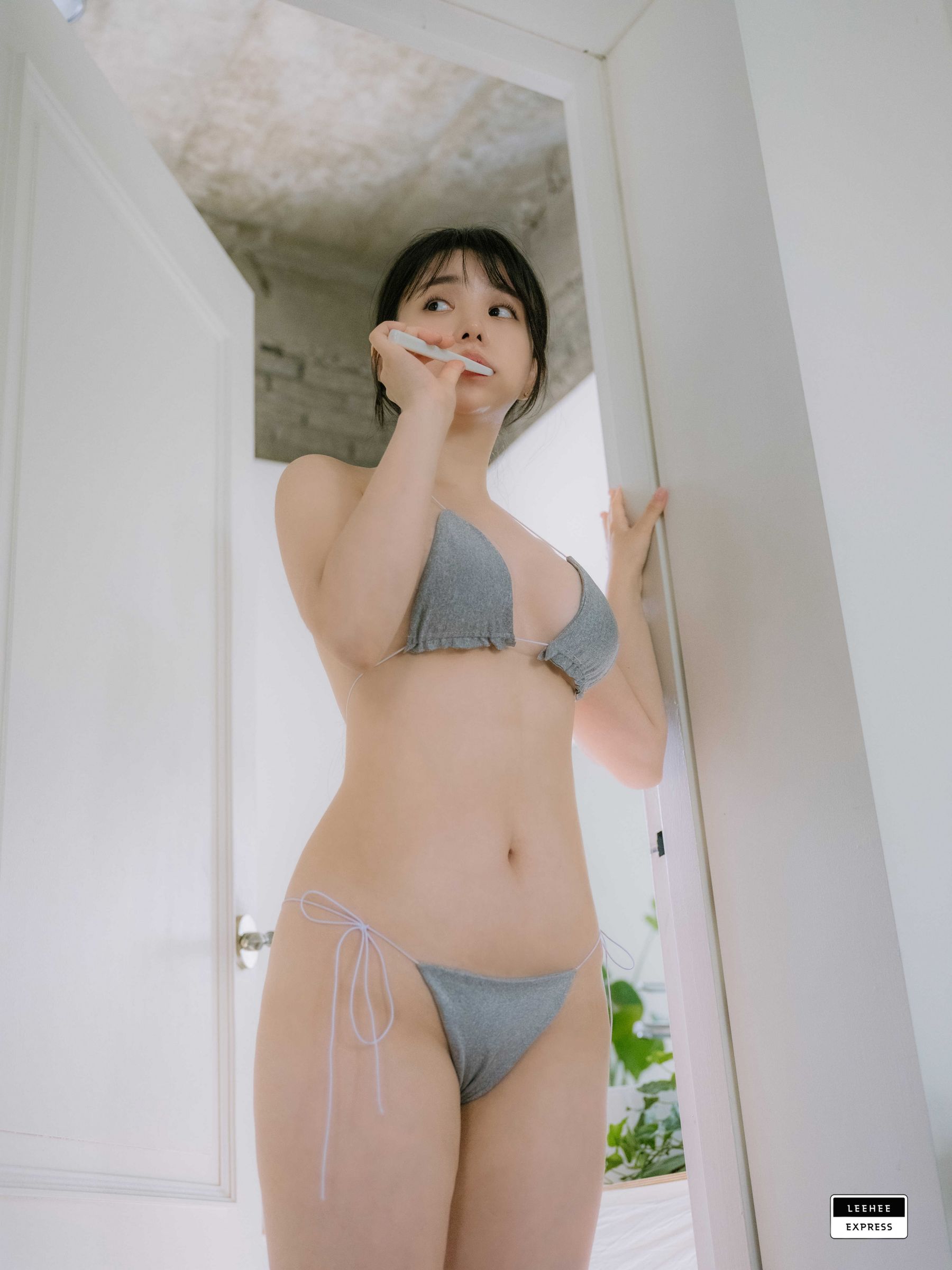 [LEEHEE EXPRESS] LEND-037 - Yuri/(65P)