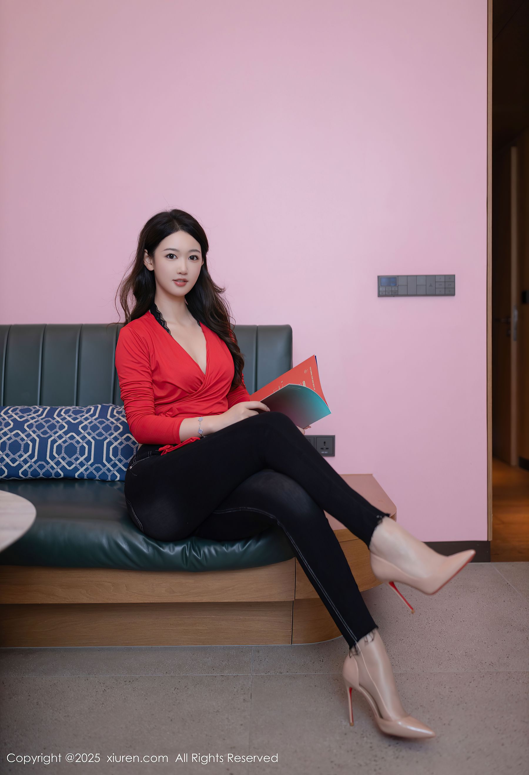 [秀人XiuRen] 2025.02.17 No.9894 唐安琪/(79P)