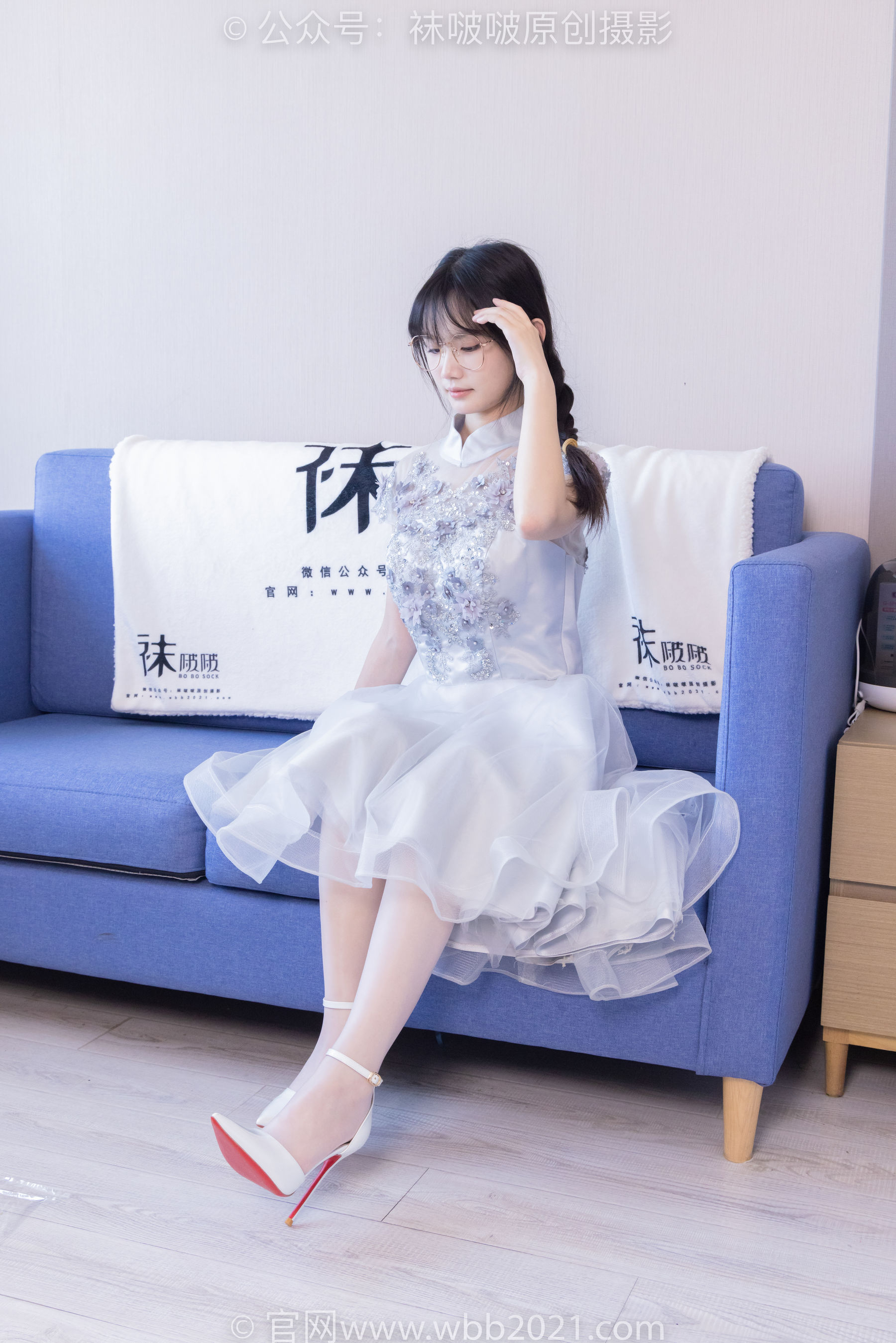 BoBoSocks袜啵啵 No.512 甜甜圈 - 高跟鞋、油亮薄白丝、袜踩奶油蛋糕剧情/(143P)