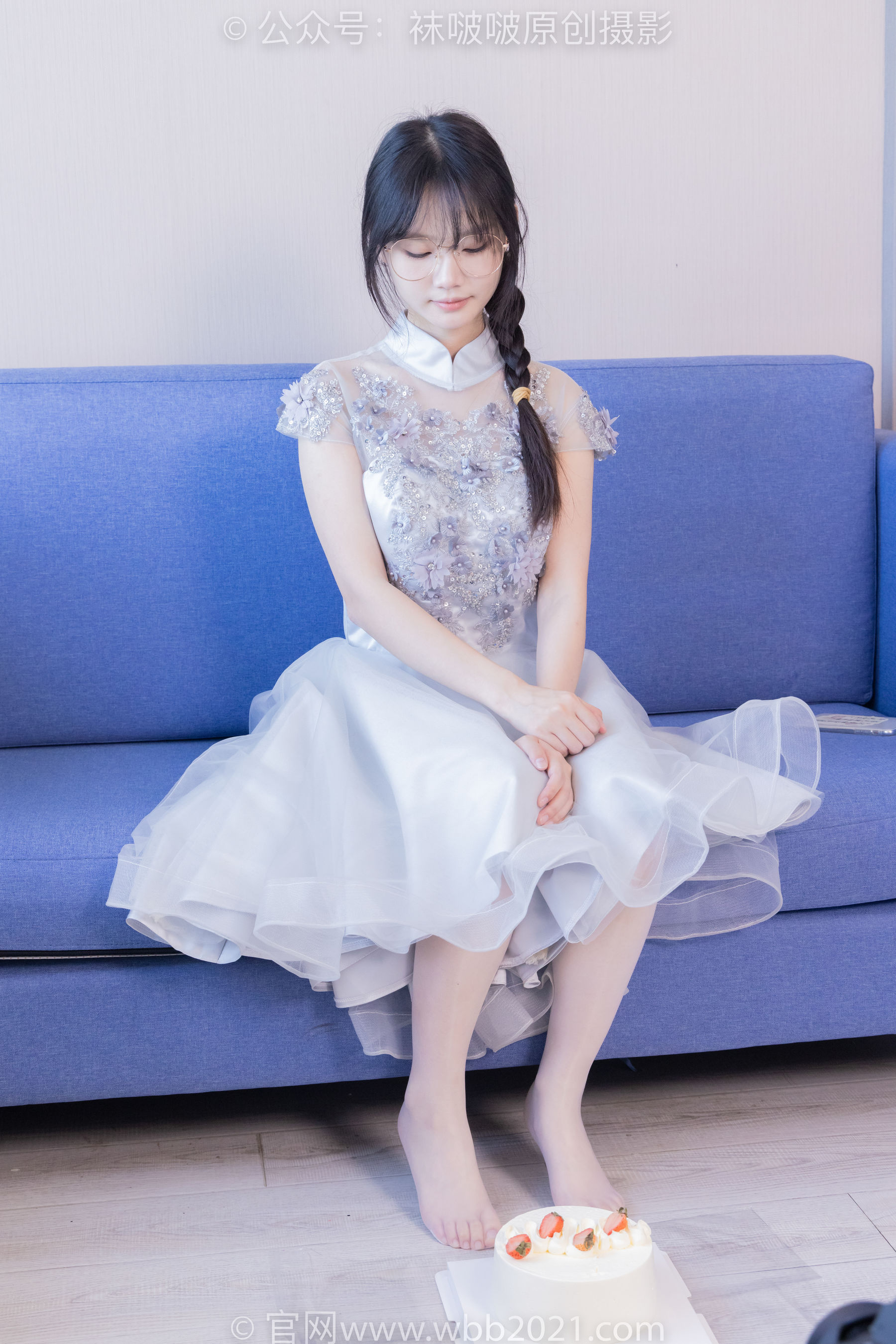 BoBoSocks袜啵啵 No.512 甜甜圈 - 高跟鞋、油亮薄白丝、袜踩奶油蛋糕剧情/(143P)