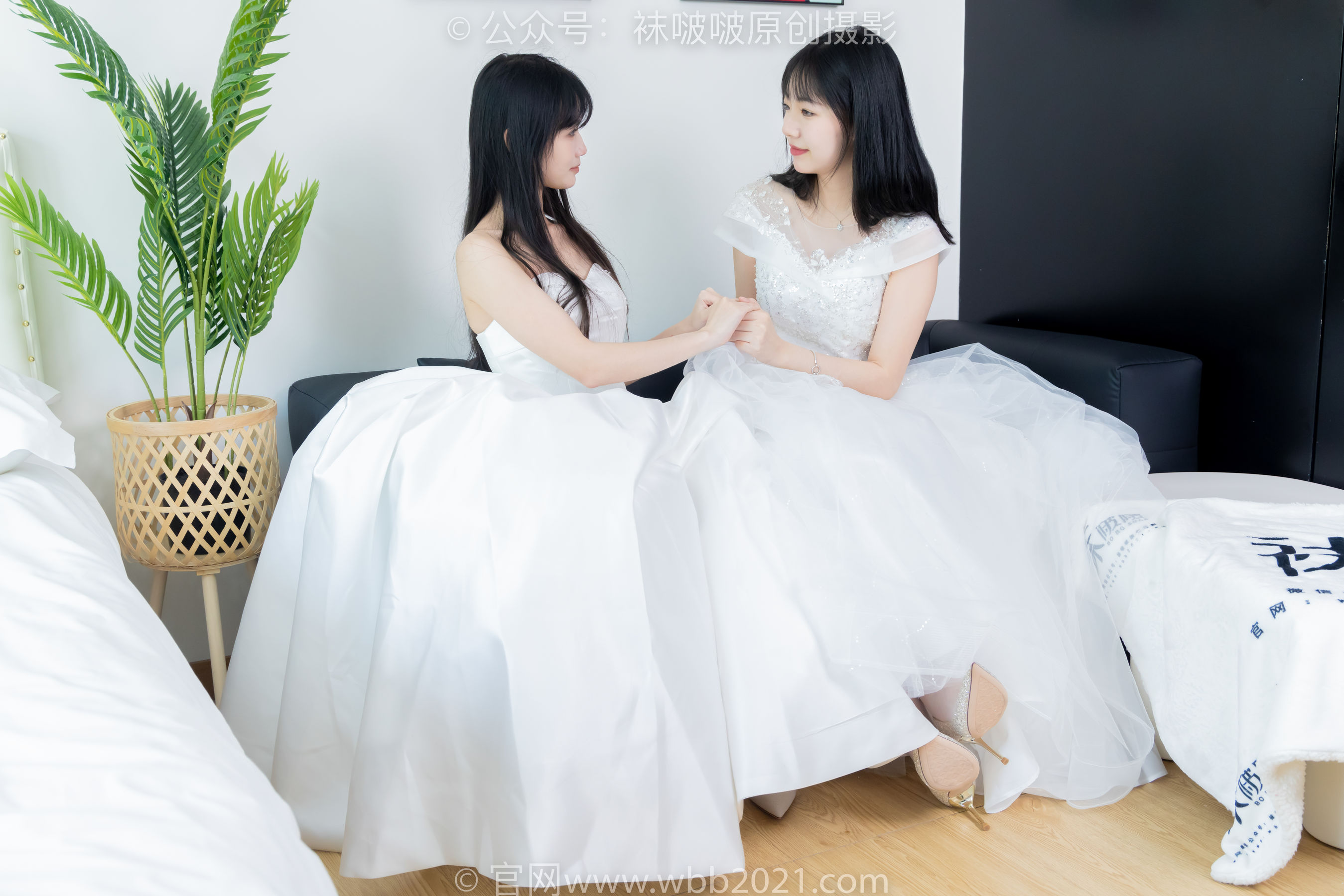 BoBoSocks袜啵啵 No.510 小甜豆&甜甜圈 - 两双高跟鞋、薄肉丝、薄白丝、婚纱主题、互相帮对方腿脚涂抹/(172P)