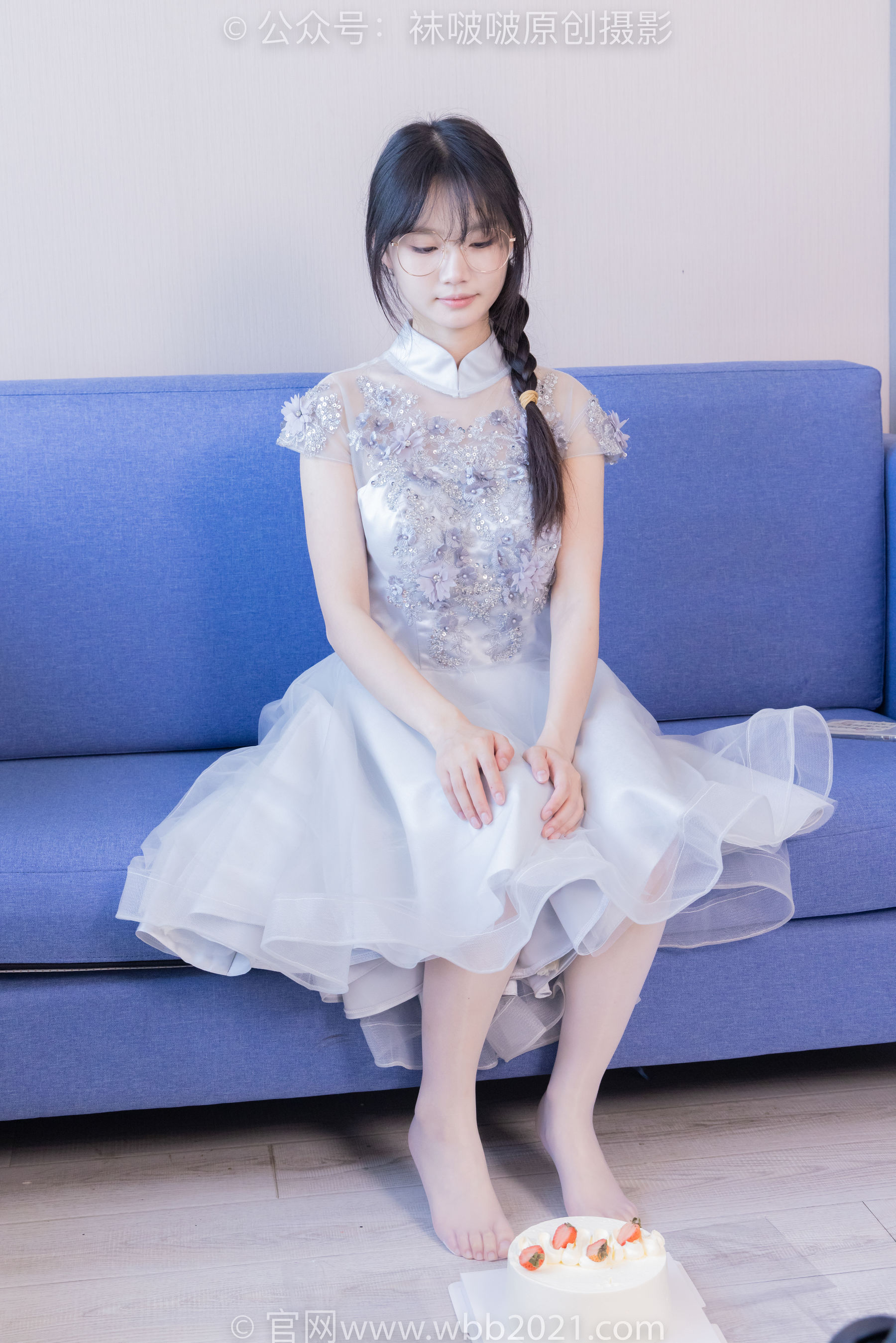 BoBoSocks袜啵啵 No.512 甜甜圈 - 高跟鞋、油亮薄白丝、袜踩奶油蛋糕剧情/(143P)