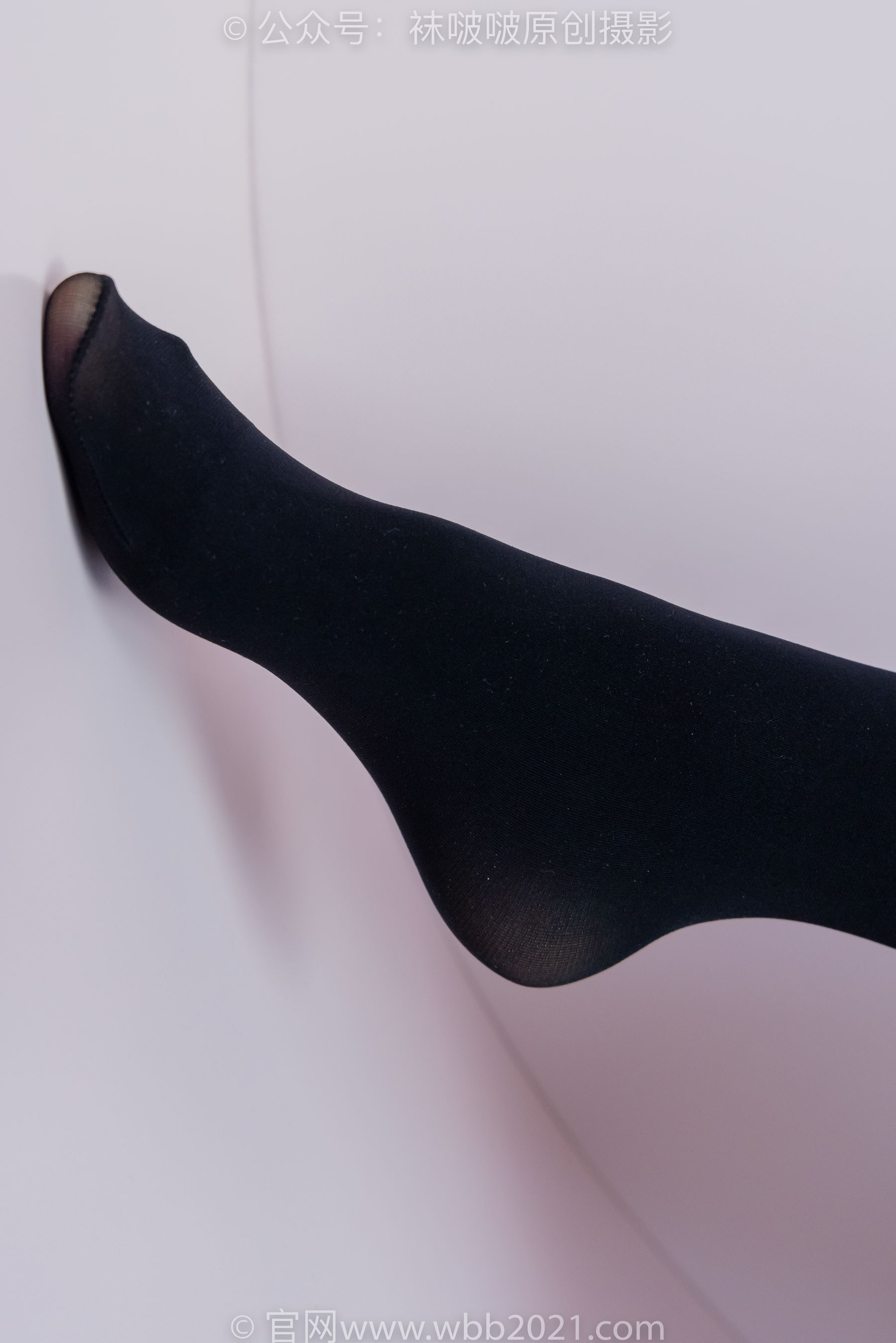 BoBoSocks袜啵啵 No.511 奶油 - 平底鞋、厚黑丝、做瑜伽动作时老头乐挠脚剧情/(140P)