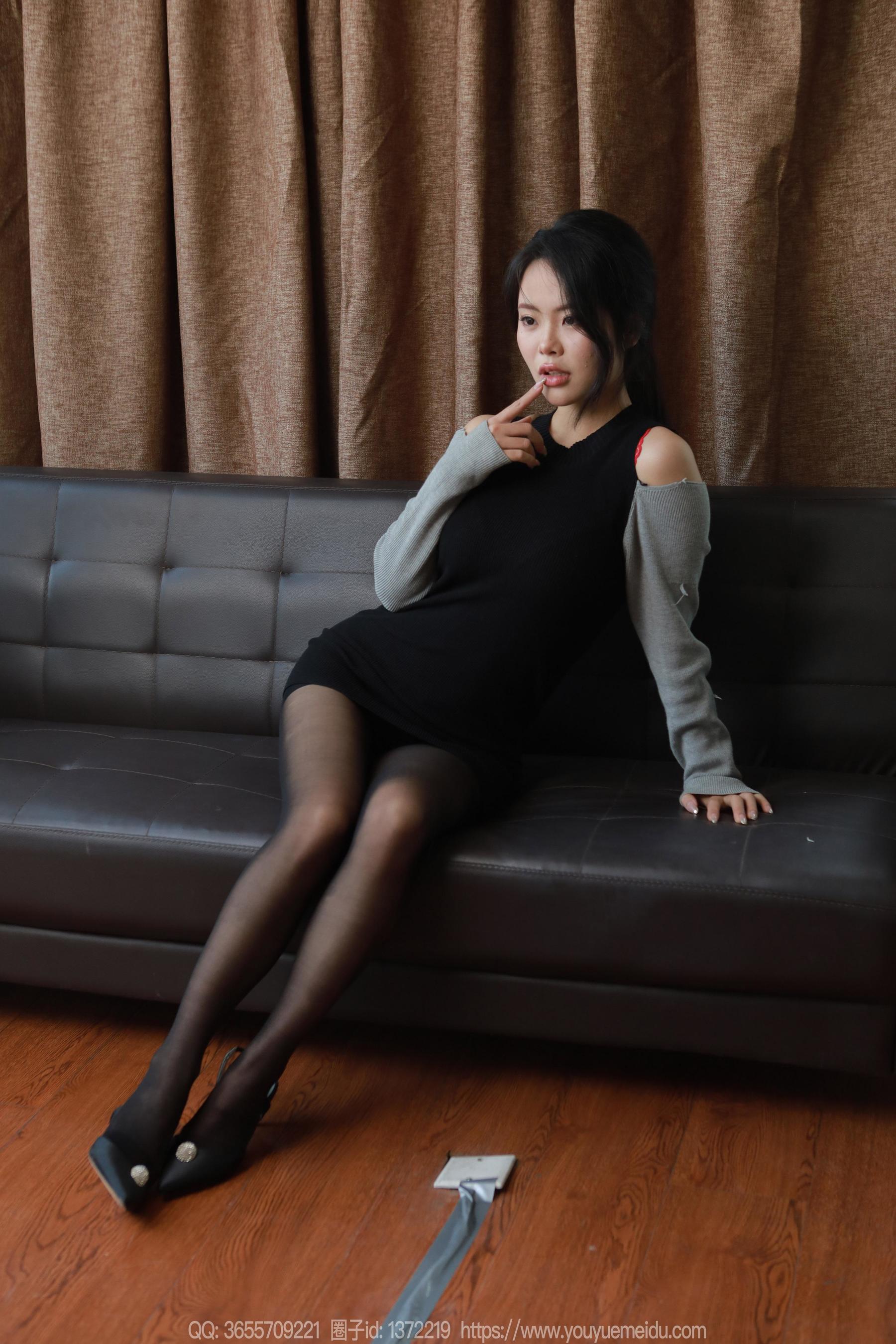 IESS异思趣向 - 模特： 兔兔 《可爱脚丫》/(80P)