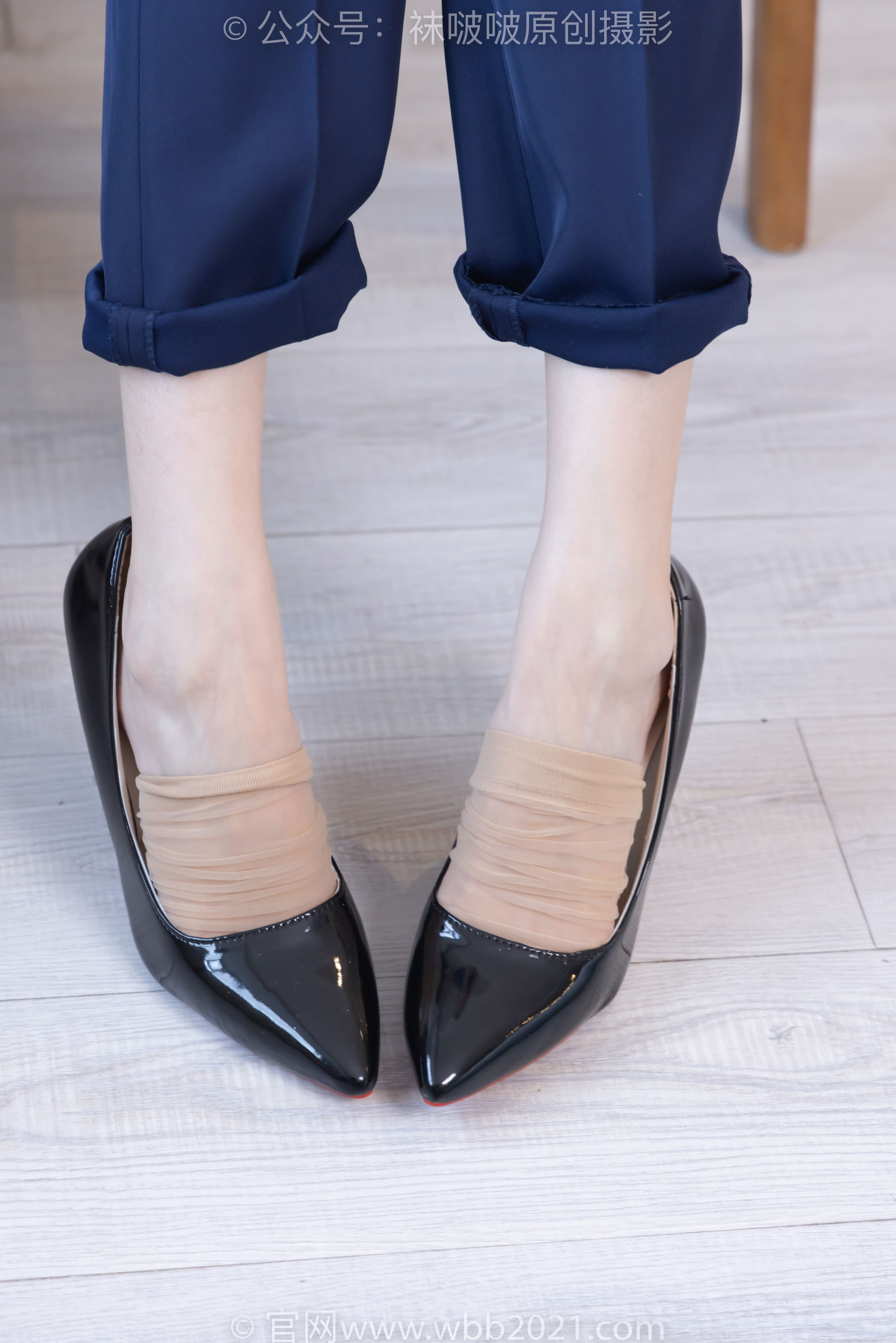 BoBoSocks袜啵啵 No.509 稚予 - 高跟鞋、短肉丝、黑色美甲、银行制服、半脱袜子/(150P)