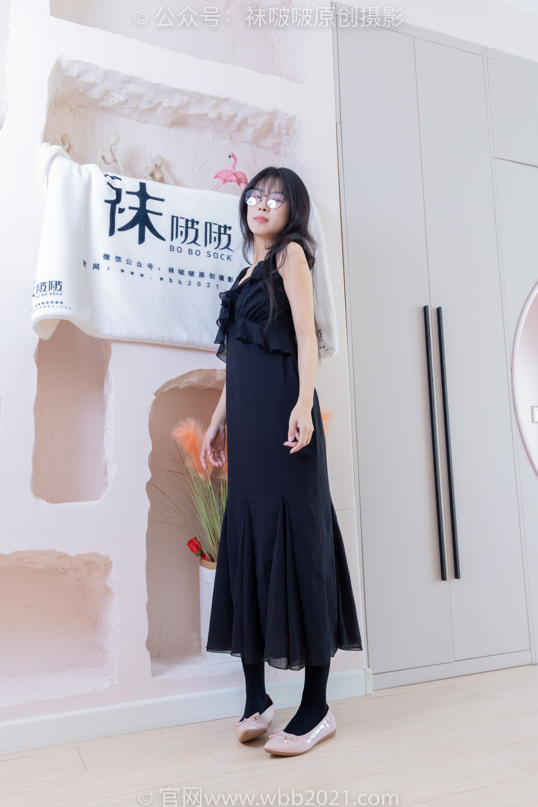 BoBoSocks袜啵啵 No.511 奶油 - 平底鞋、厚黑丝、做瑜伽动作时老头乐挠脚剧情/(140P)