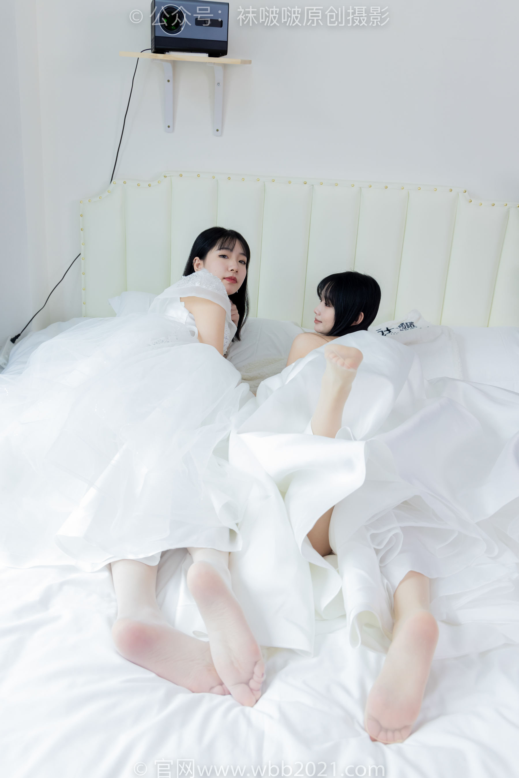 BoBoSocks袜啵啵 No.510 小甜豆&甜甜圈 - 两双高跟鞋、薄肉丝、薄白丝、婚纱主题、互相帮对方腿脚涂抹/(172P)