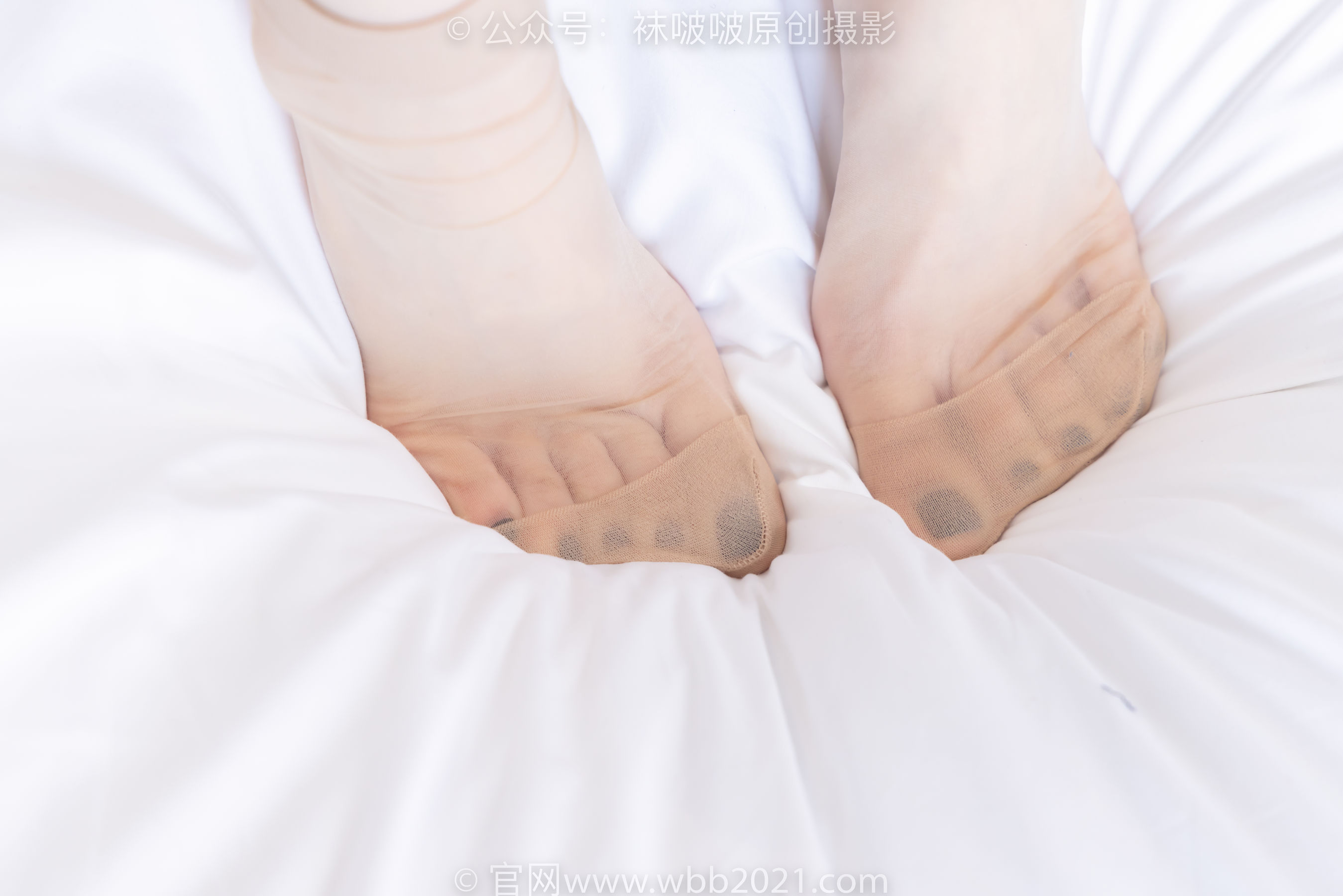 BoBoSocks袜啵啵 No.509 稚予 - 高跟鞋、短肉丝、黑色美甲、银行制服、半脱袜子/(150P)