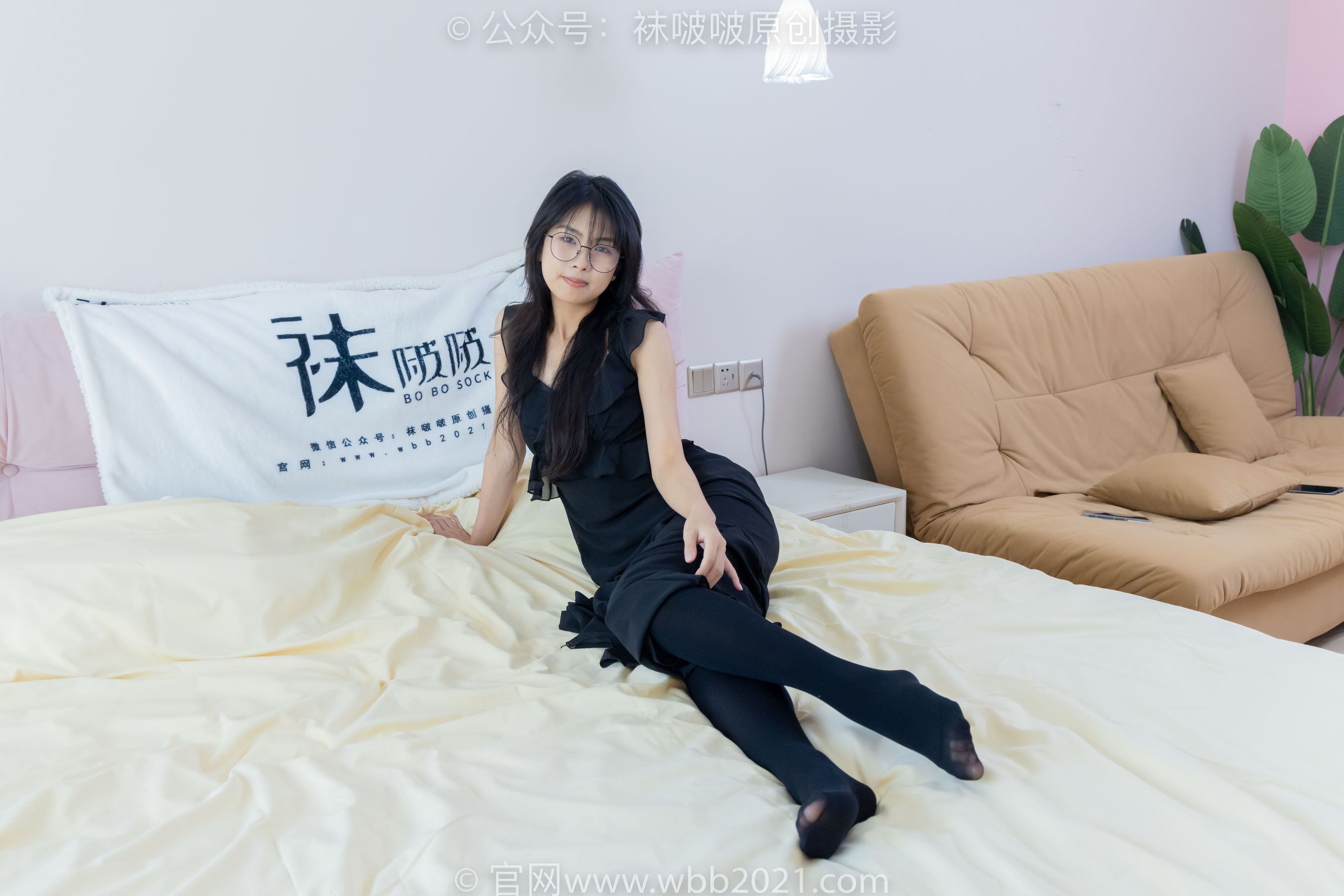 BoBoSocks袜啵啵 No.511 奶油 - 平底鞋、厚黑丝、做瑜伽动作时老头乐挠脚剧情/(140P)