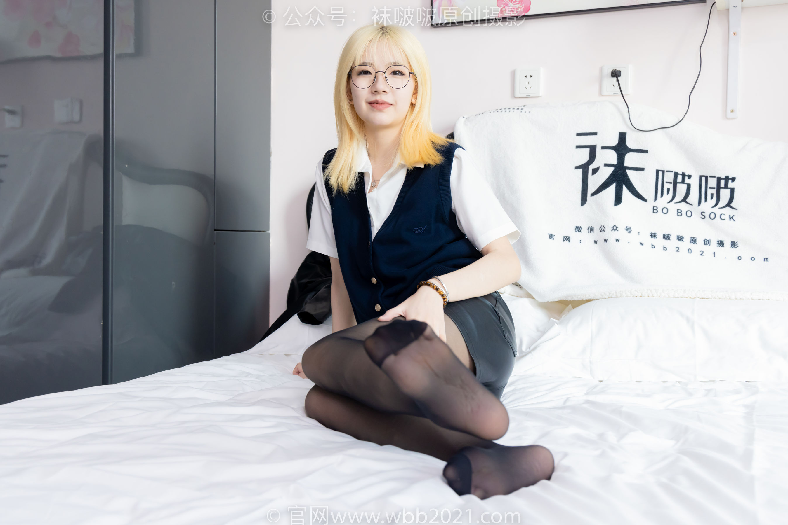 BoBoSocks袜啵啵 No.507 小甜豆 高跟长靴、薄黑丝、皮衣外套、ol风/(140P)