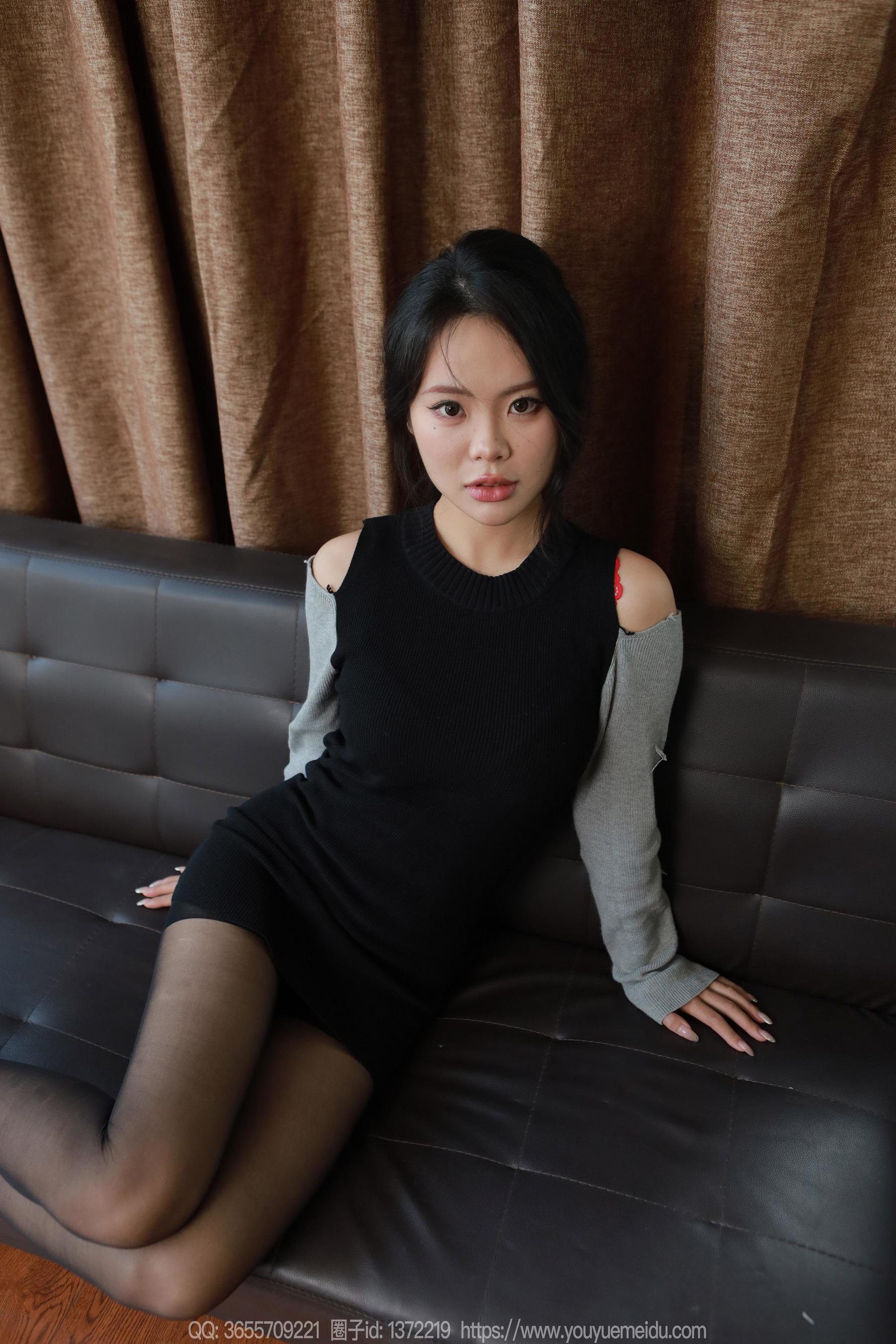 IESS异思趣向 - 模特： 兔兔 《可爱脚丫》/(80P)