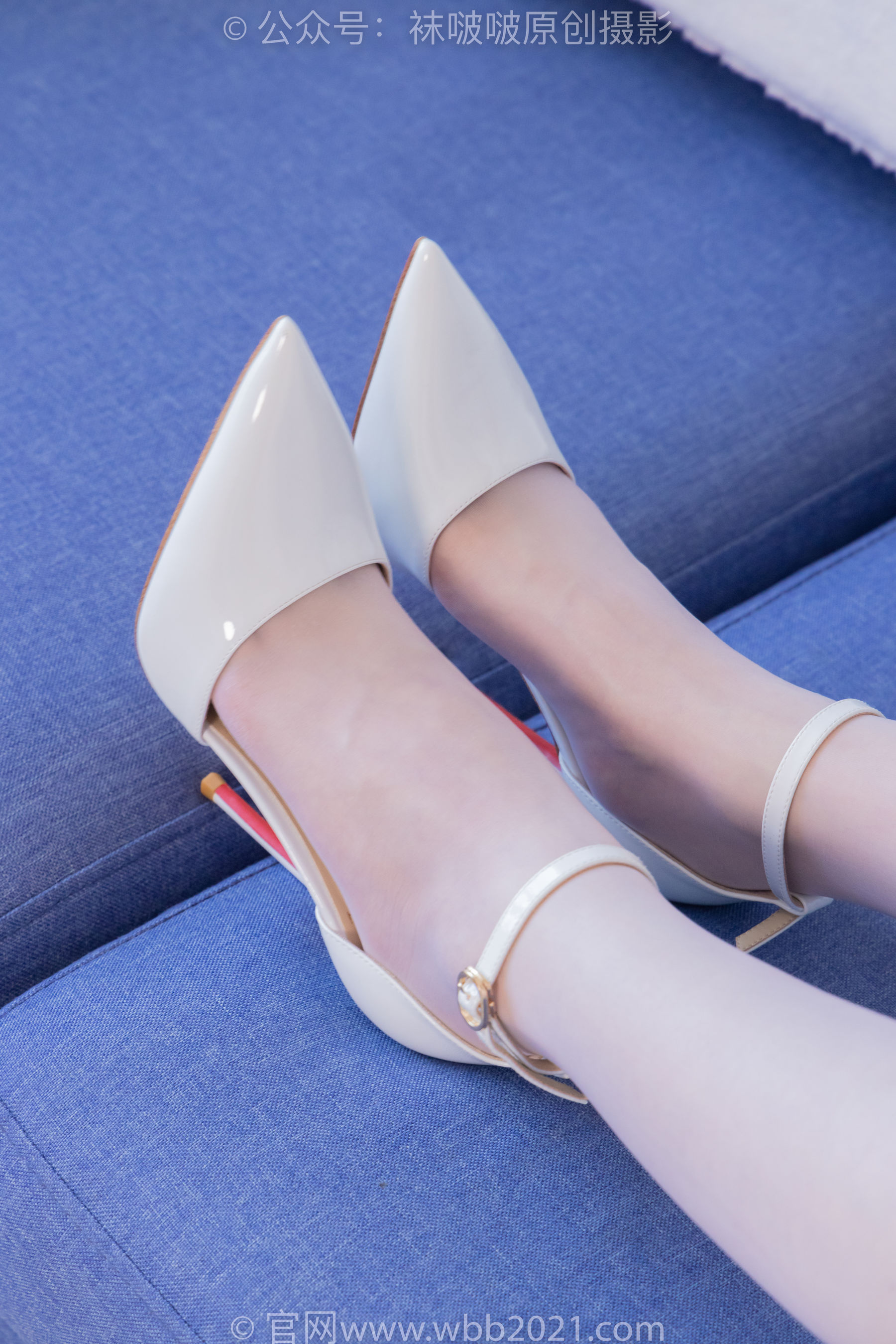 BoBoSocks袜啵啵 No.512 甜甜圈 - 高跟鞋、油亮薄白丝、袜踩奶油蛋糕剧情/(143P)