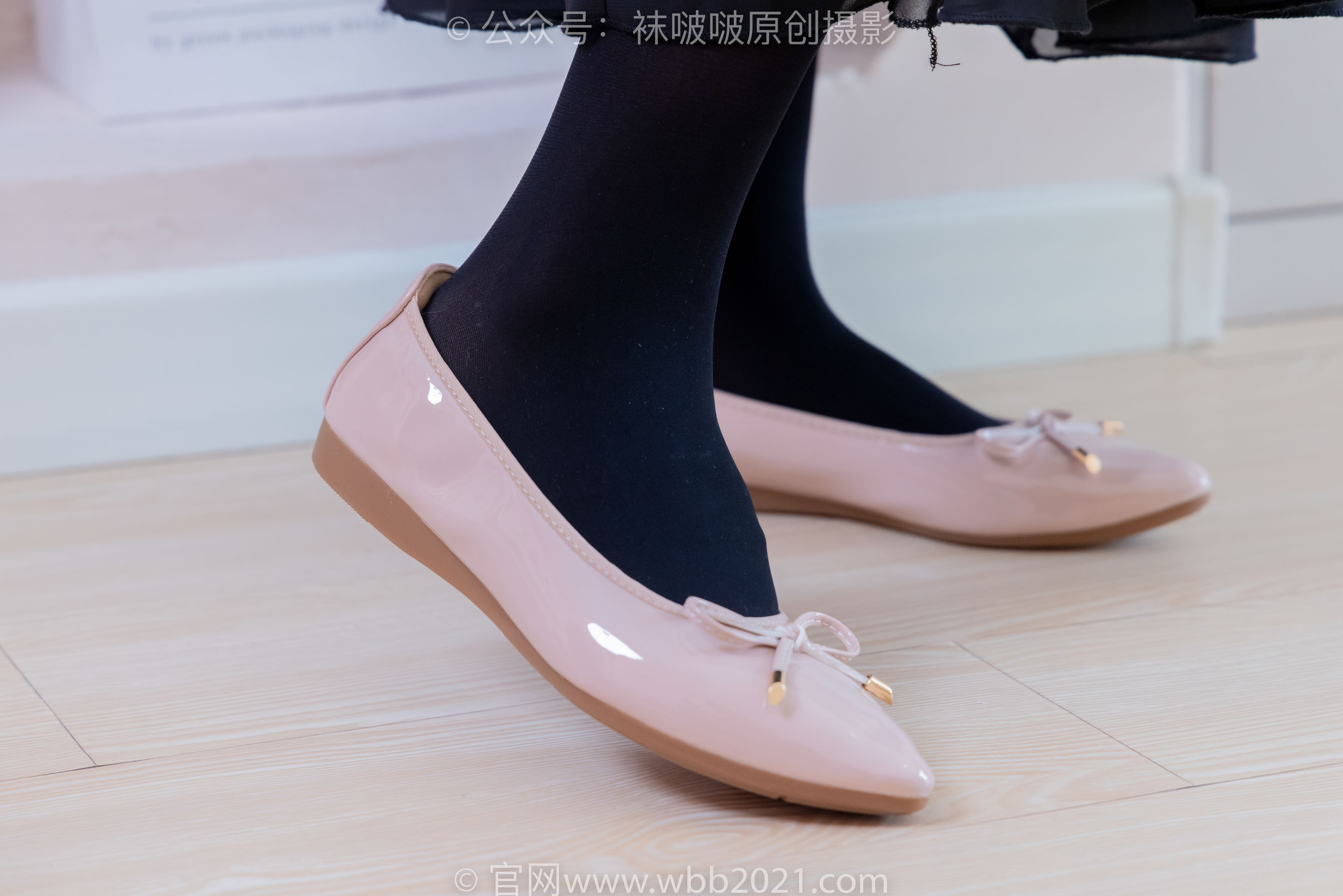 BoBoSocks袜啵啵 No.511 奶油 - 平底鞋、厚黑丝、做瑜伽动作时老头乐挠脚剧情/(140P)