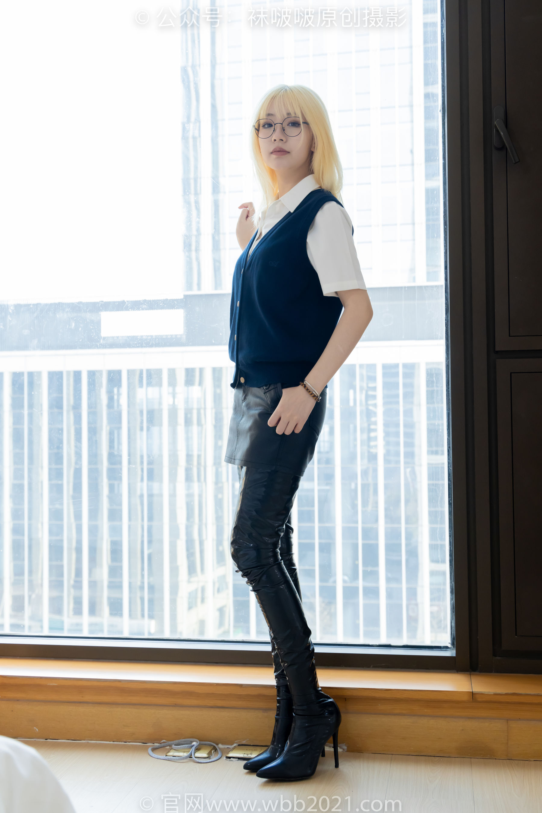 BoBoSocks袜啵啵 No.507 小甜豆 高跟长靴、薄黑丝、皮衣外套、ol风/(140P)