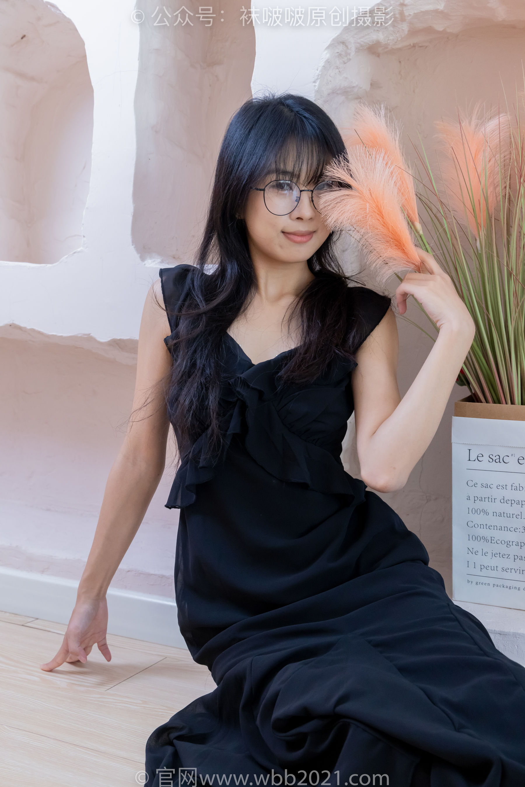 BoBoSocks袜啵啵 No.511 奶油 - 平底鞋、厚黑丝、做瑜伽动作时老头乐挠脚剧情/(140P)