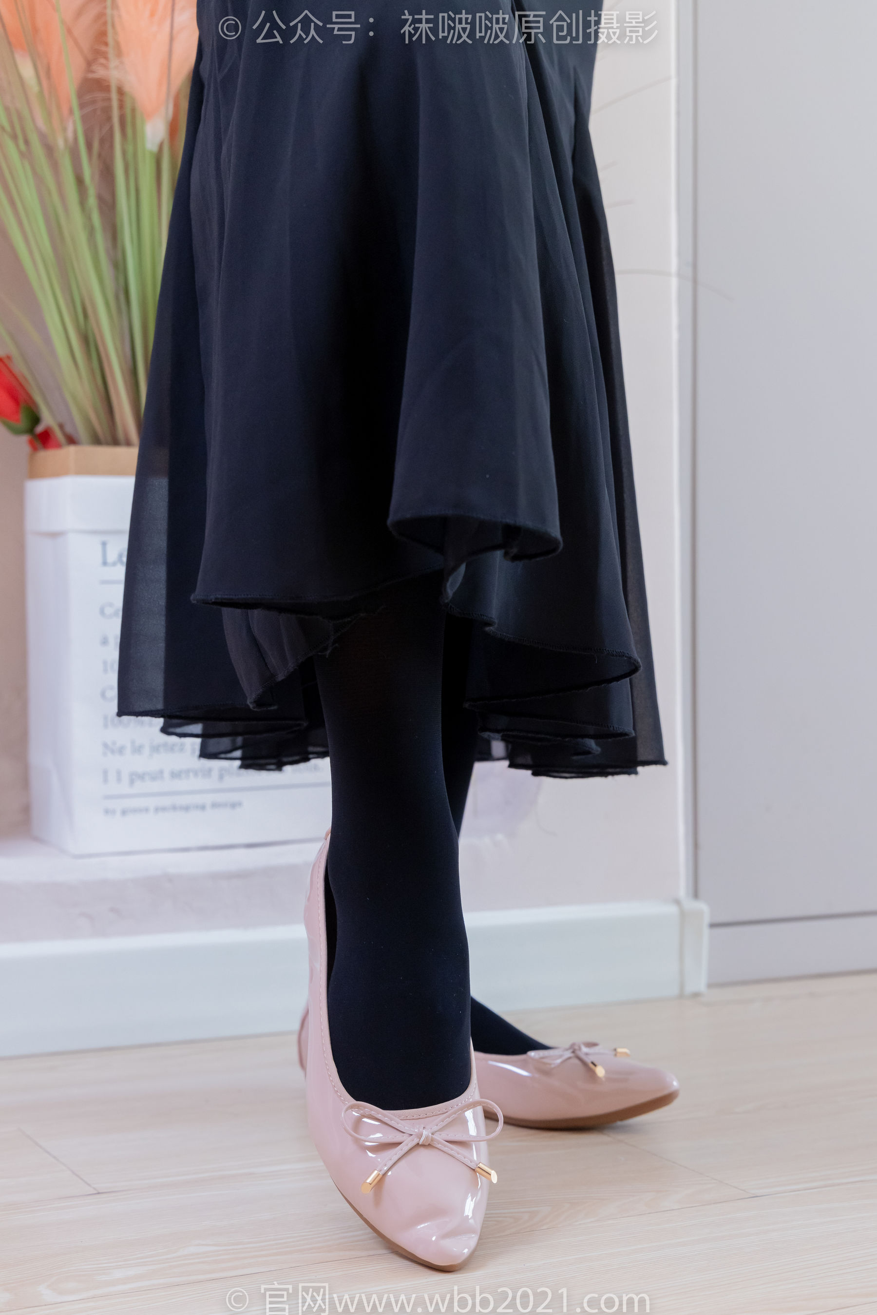 BoBoSocks袜啵啵 No.511 奶油 - 平底鞋、厚黑丝、做瑜伽动作时老头乐挠脚剧情/(140P)