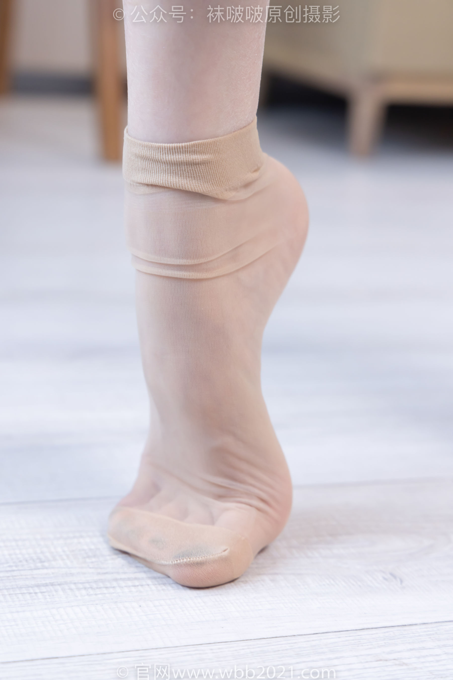 BoBoSocks袜啵啵 No.509 稚予 - 高跟鞋、短肉丝、黑色美甲、银行制服、半脱袜子/(150P)