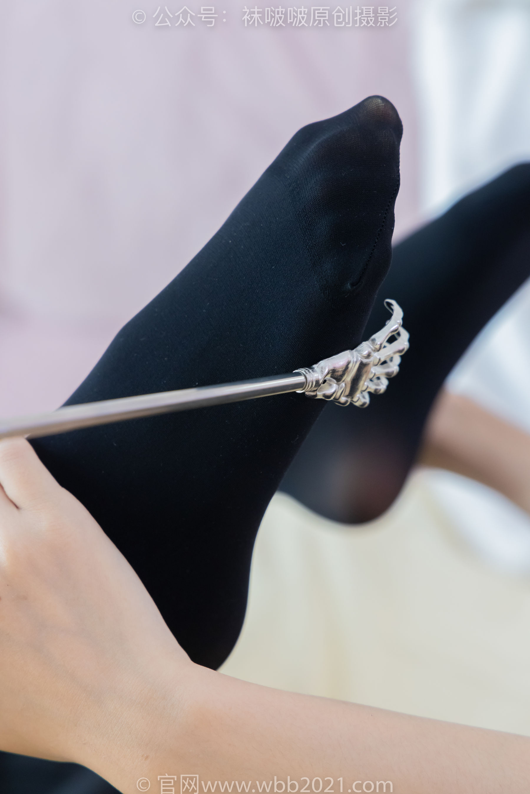 BoBoSocks袜啵啵 No.511 奶油 - 平底鞋、厚黑丝、做瑜伽动作时老头乐挠脚剧情/(140P)