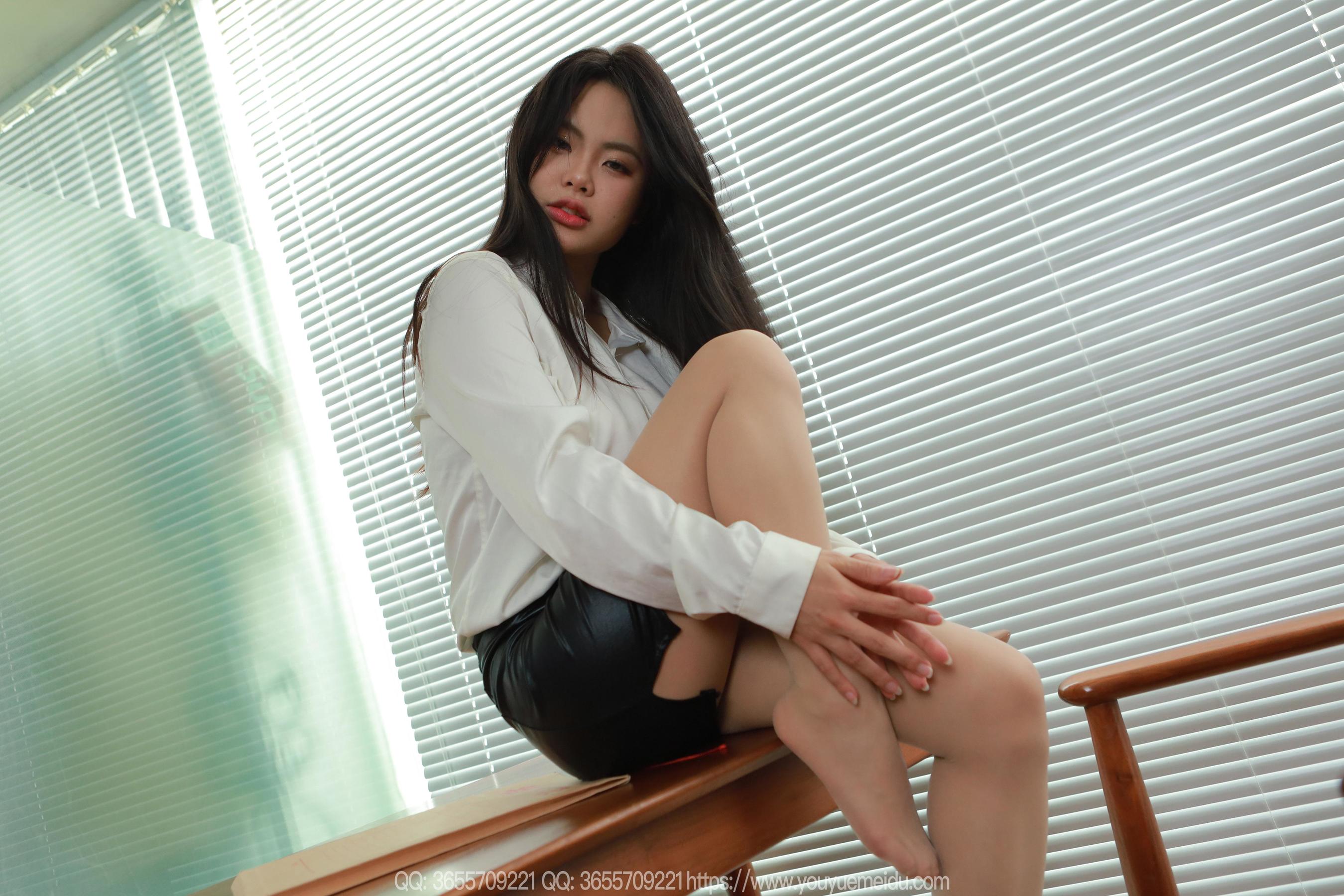 IESS异思趣向 - 模特： 兔兔 《白色OL（下）》/(79P)