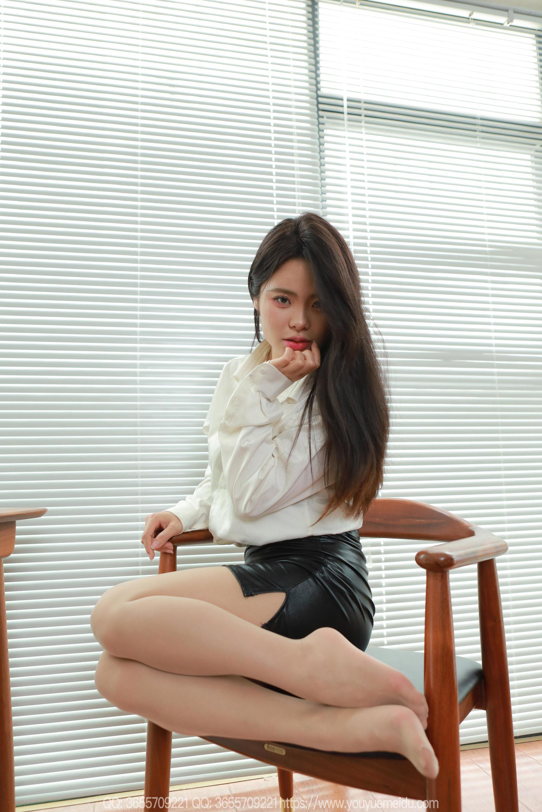 IESS异思趣向 - 模特： 兔兔 《白色OL（上）》/(81P)