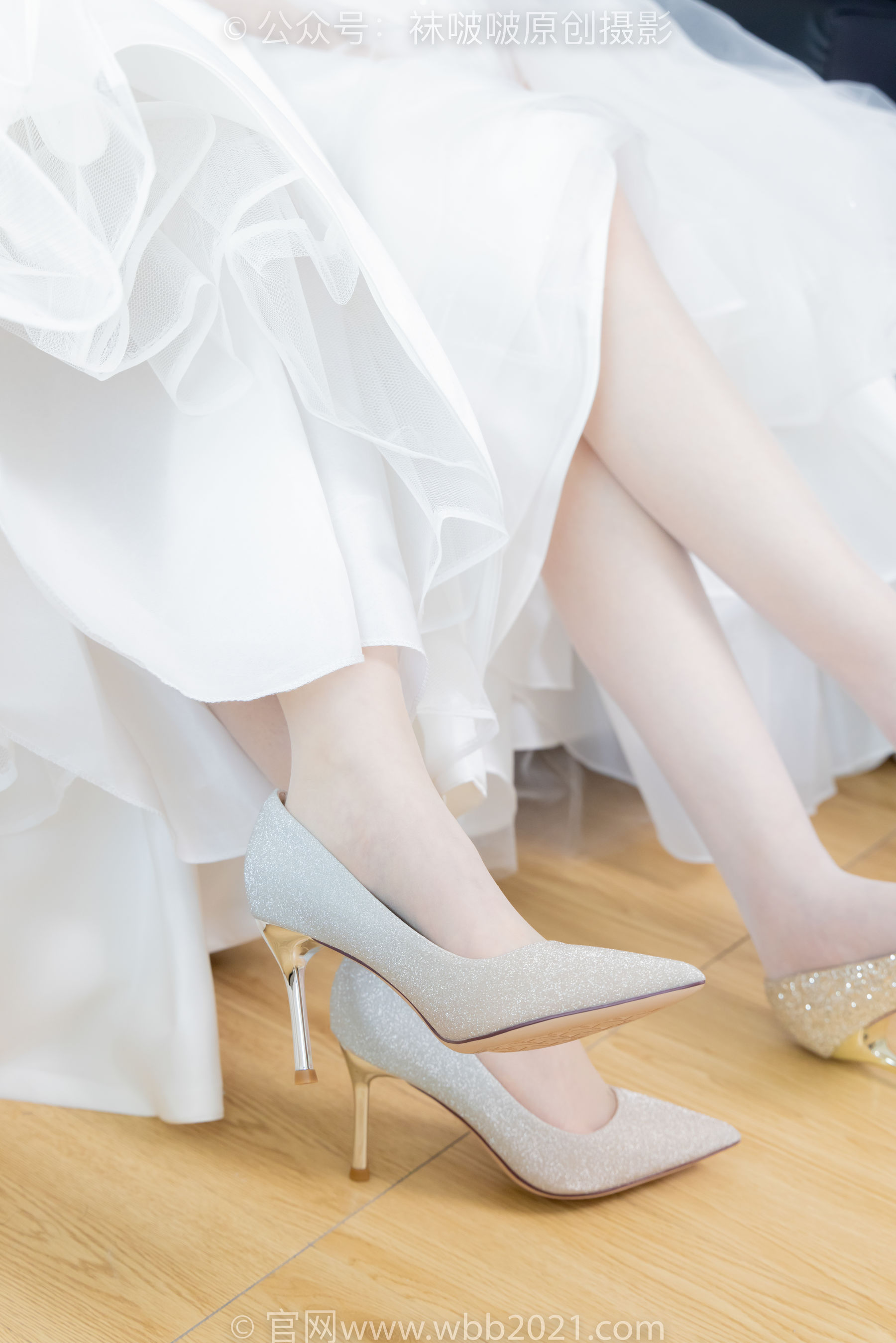 BoBoSocks袜啵啵 No.510 小甜豆&甜甜圈 - 两双高跟鞋、薄肉丝、薄白丝、婚纱主题、互相帮对方腿脚涂抹/(172P)