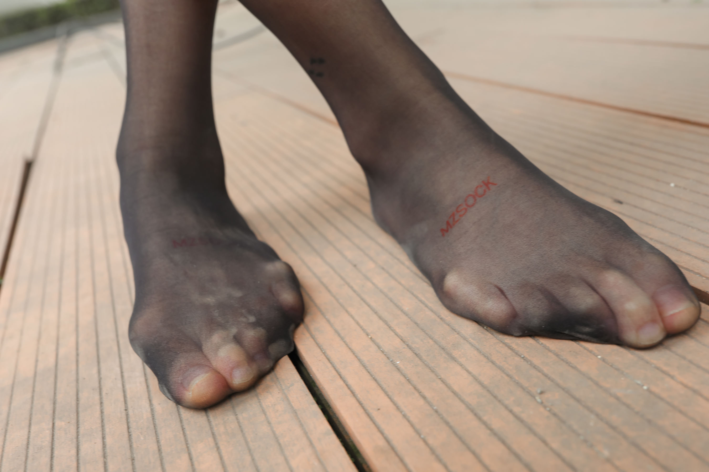 [MZSOCK]爱美足 No.292 雨沫/(68P)