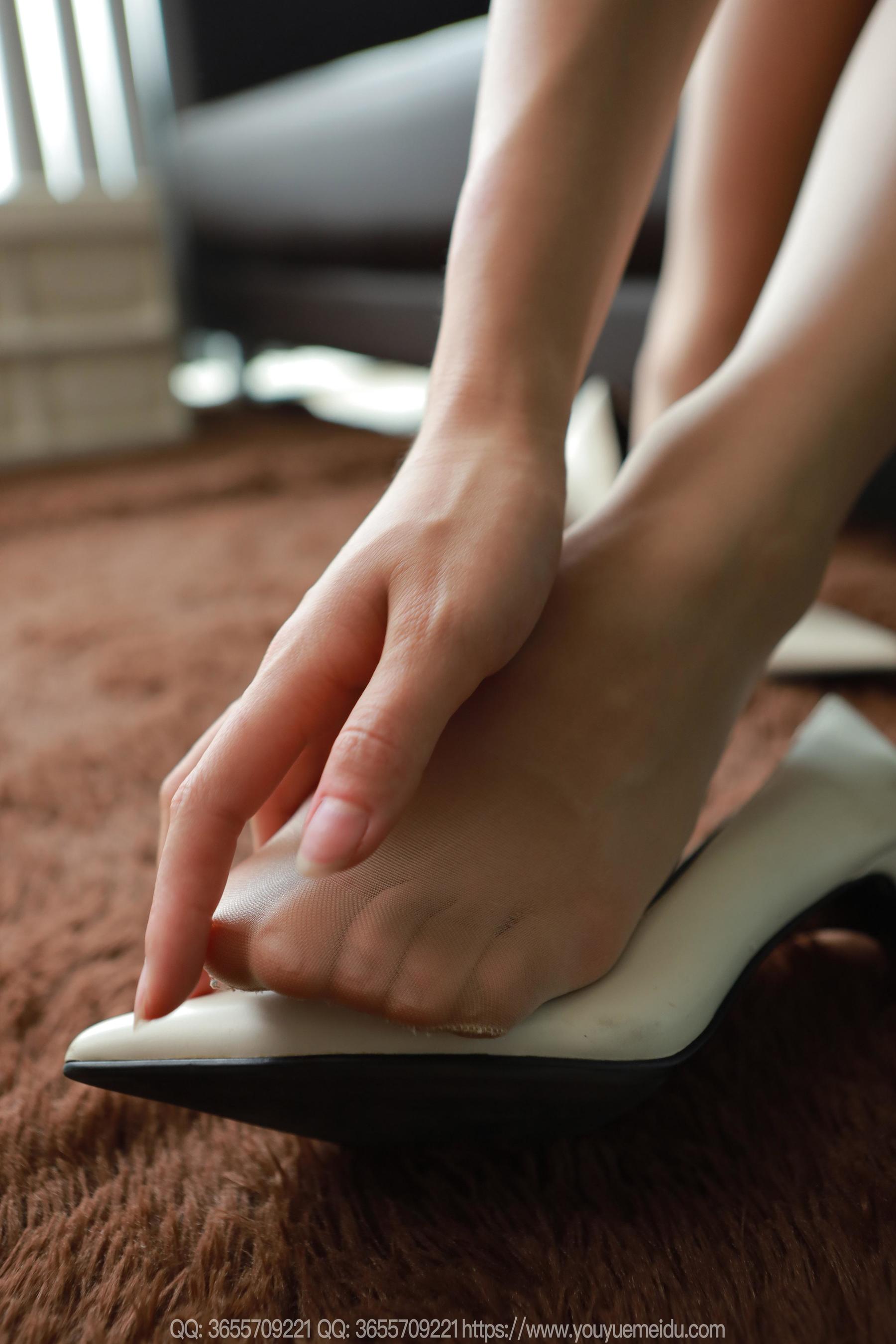 IESS异思趣向 - 模特： 兔兔 《旗袍肉丝》/(89P)